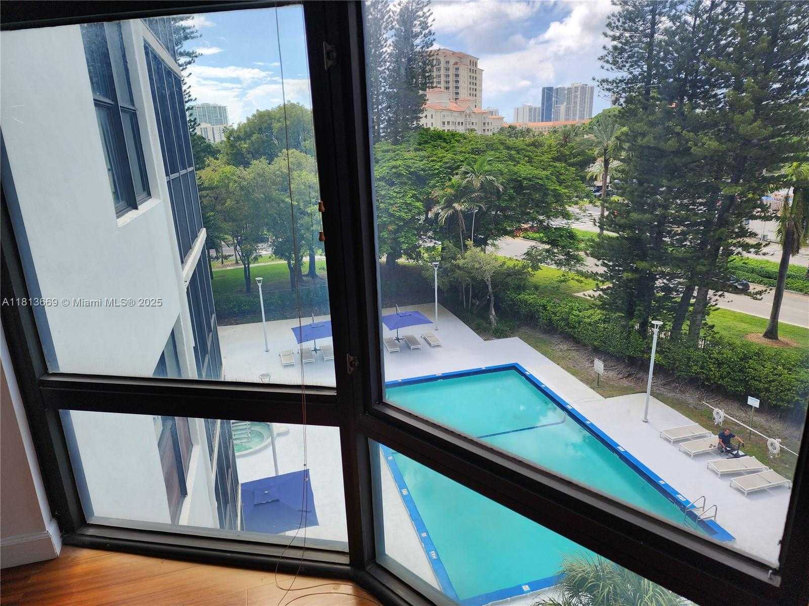 Small Image of 20100 WEST COUNTRY CLUB DR #508, Aventura Number 21