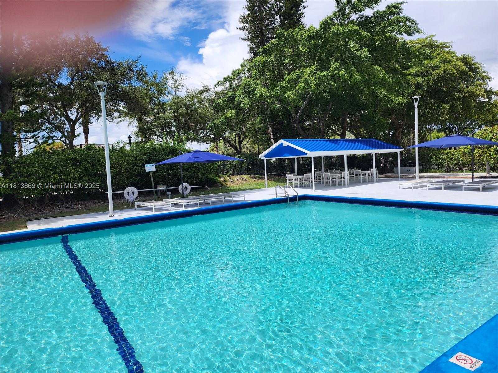 Small Image of 20100 WEST COUNTRY CLUB DR #508, Aventura Number 26