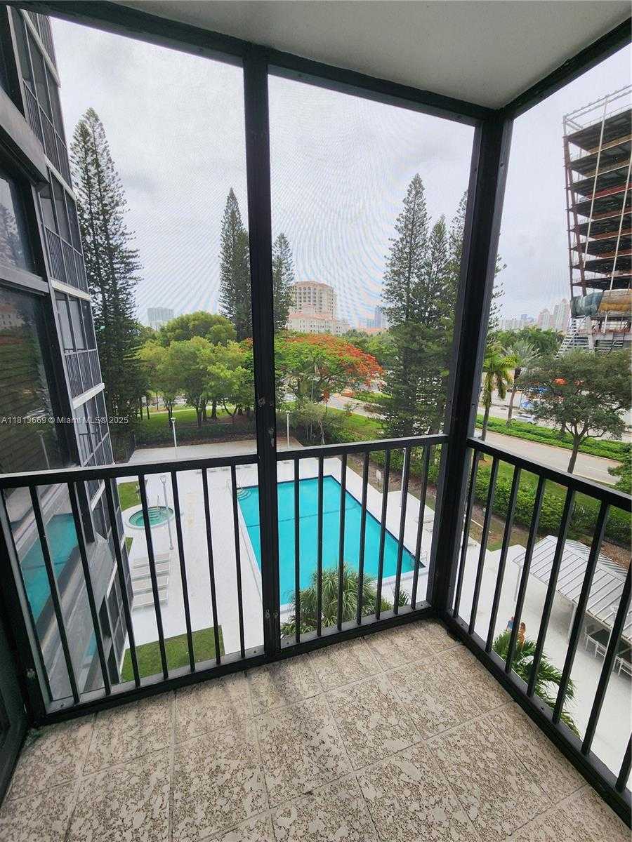 Small Image of 20100 WEST COUNTRY CLUB DR #508, Aventura Number 9