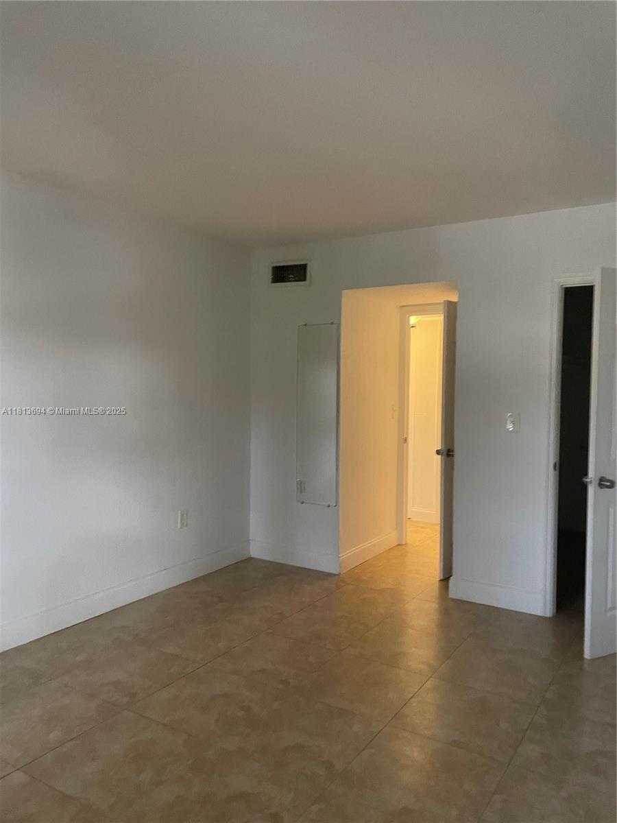 Small Image of 7907 SOUTH WEST 104TH ST #203H, Miami Number 10