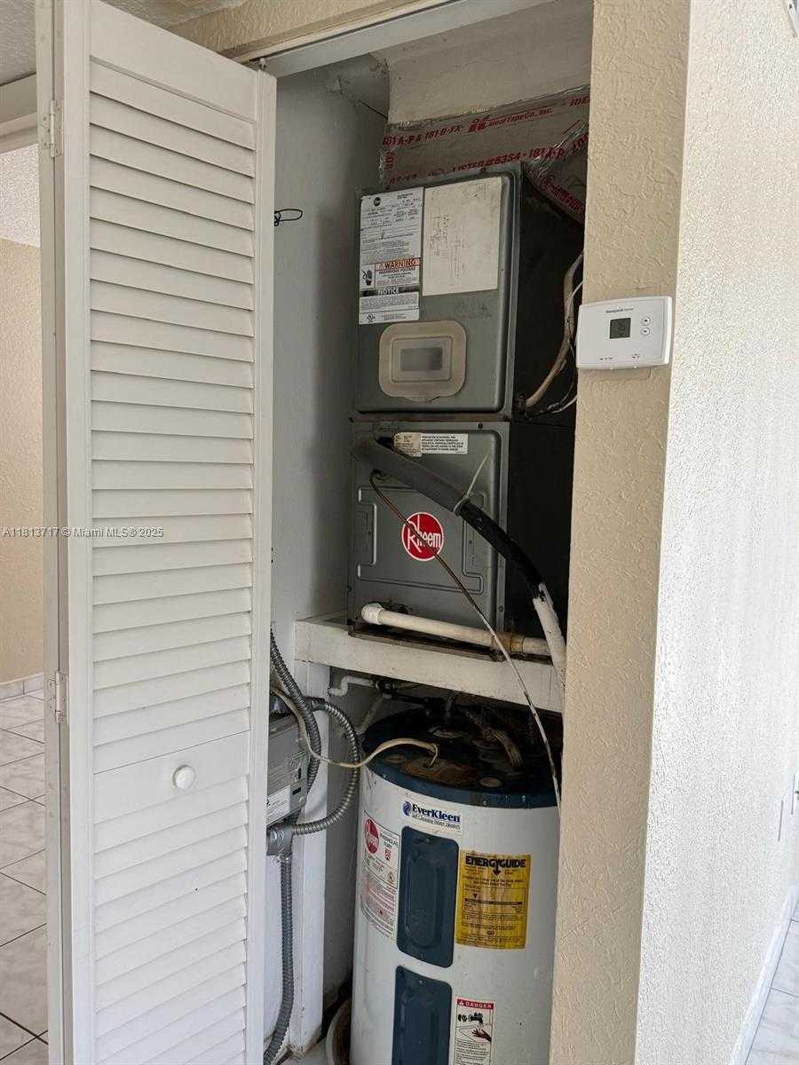 Small Image of 7429 SOUTH WEST 152ND AVE #13-201, Miami Number 11