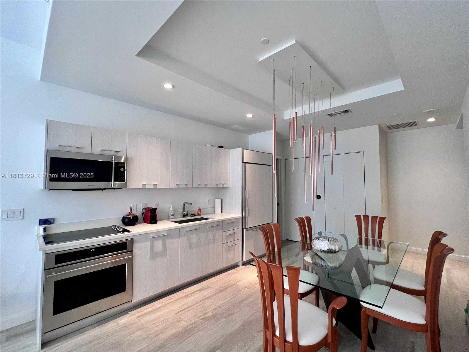 Small Image of 55 SOUTH WEST 9TH ST #4109, Miami Number 3