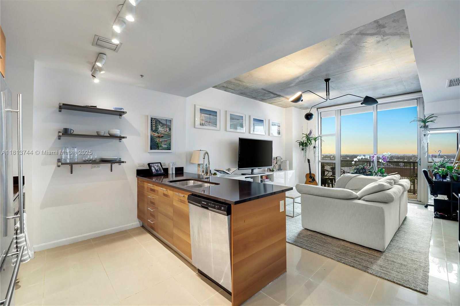 Small Image of 3301 NORTH EAST 1ST AVE #H1405, Miami Number 2
