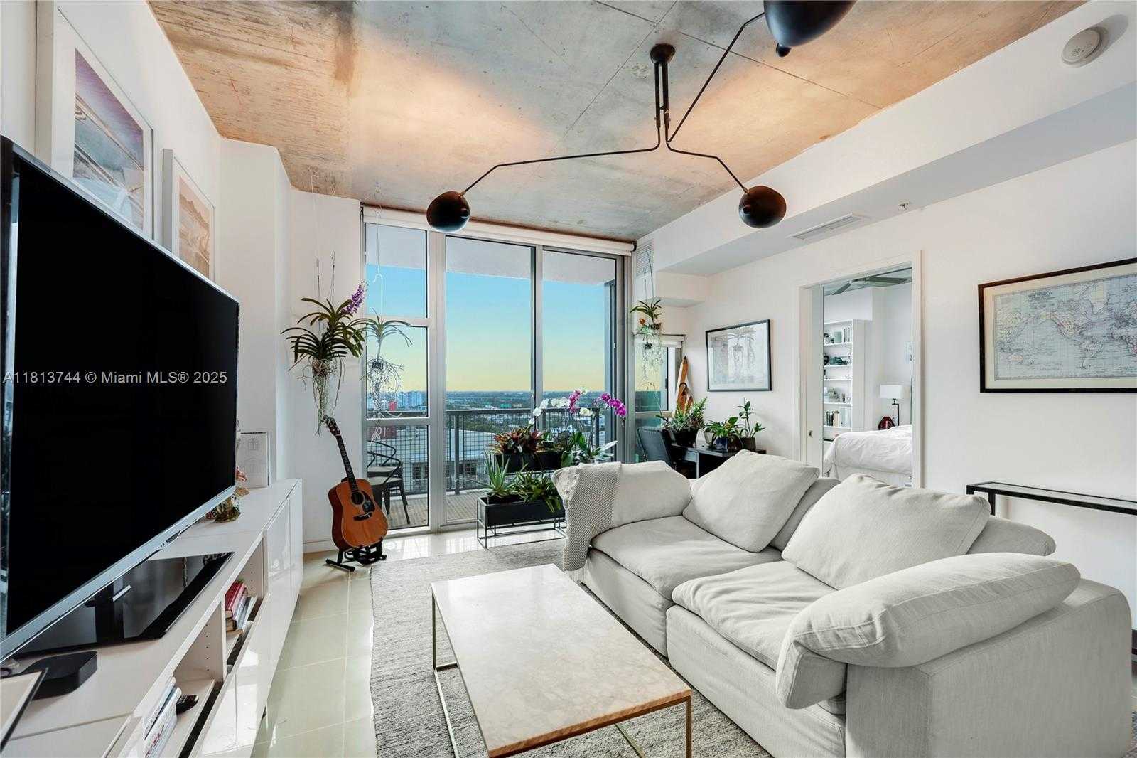 Small Image of 3301 NORTH EAST 1ST AVE #H1405, Miami Number 3