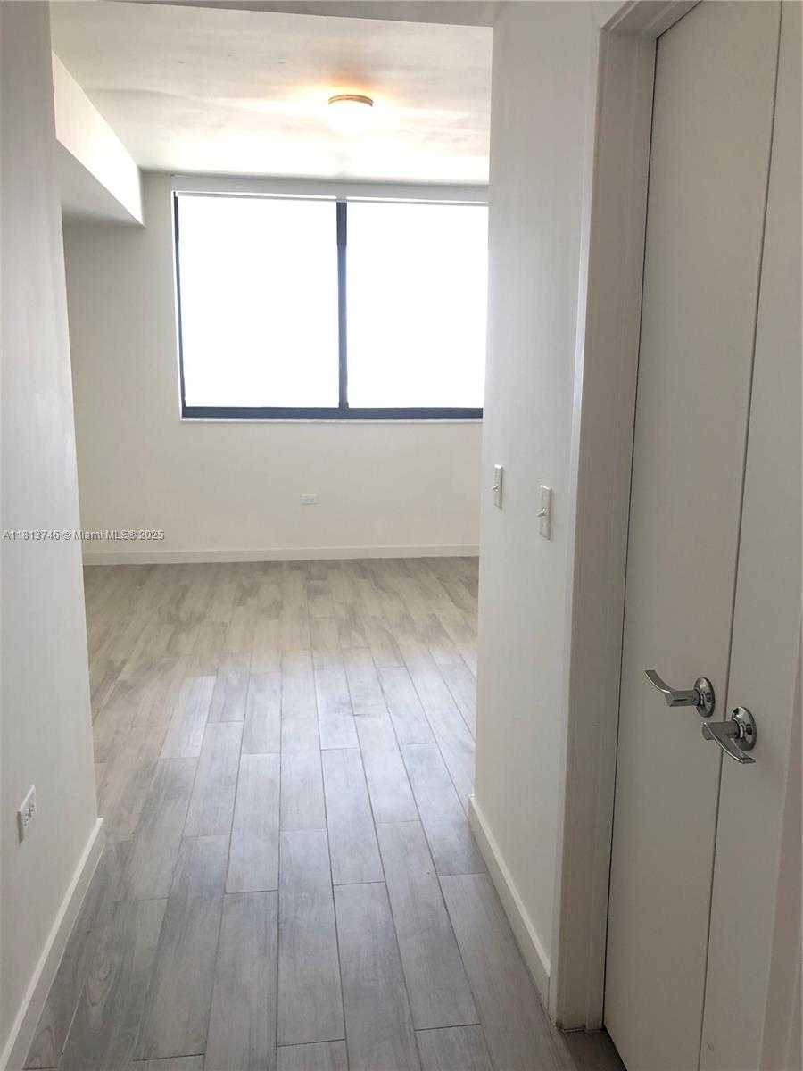 Small Image of 999 SOUTH WEST 1ST AVE #2513, Miami Number 10
