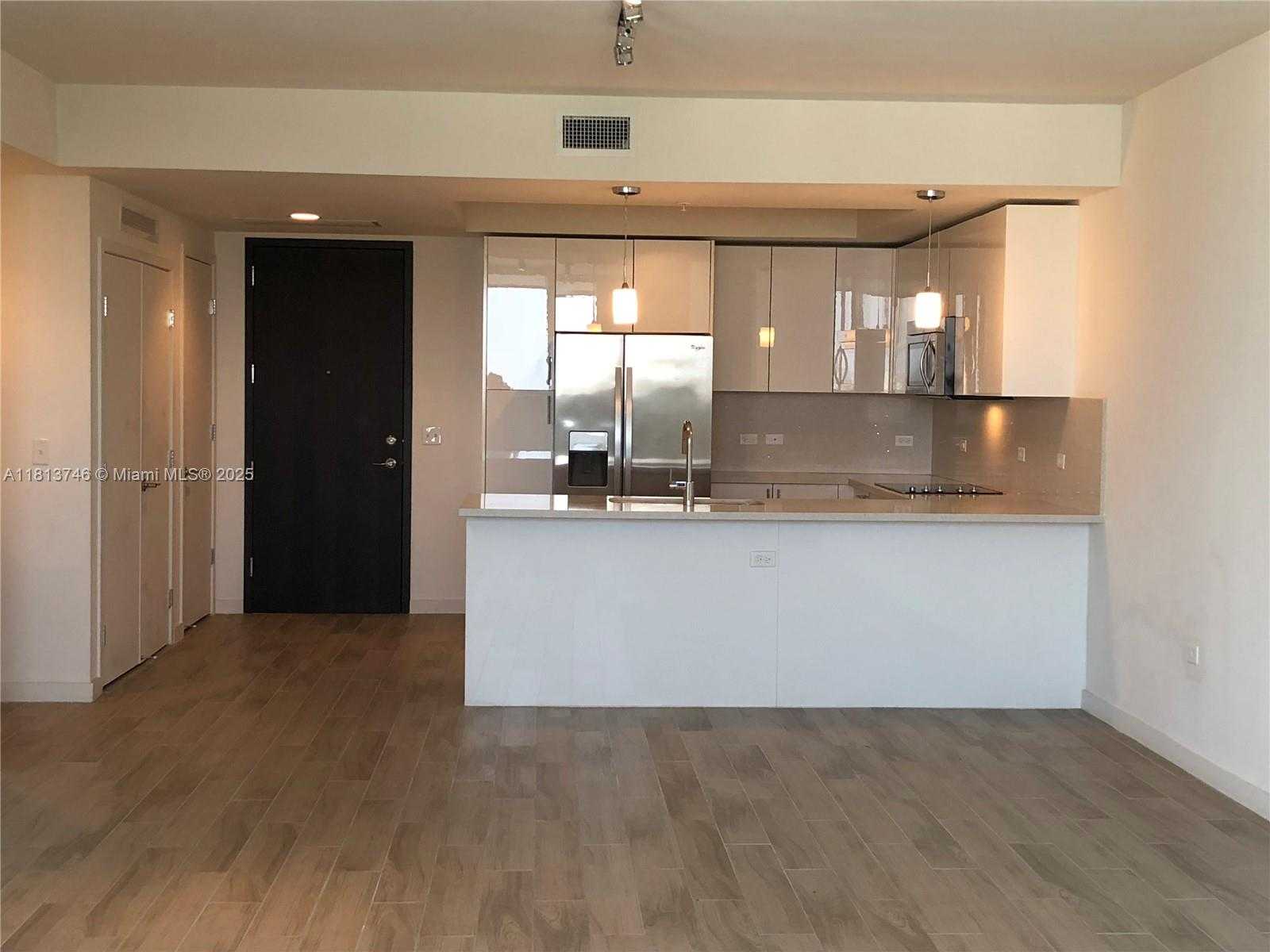 Small Image of 999 SOUTH WEST 1ST AVE #2513, Miami Number 4
