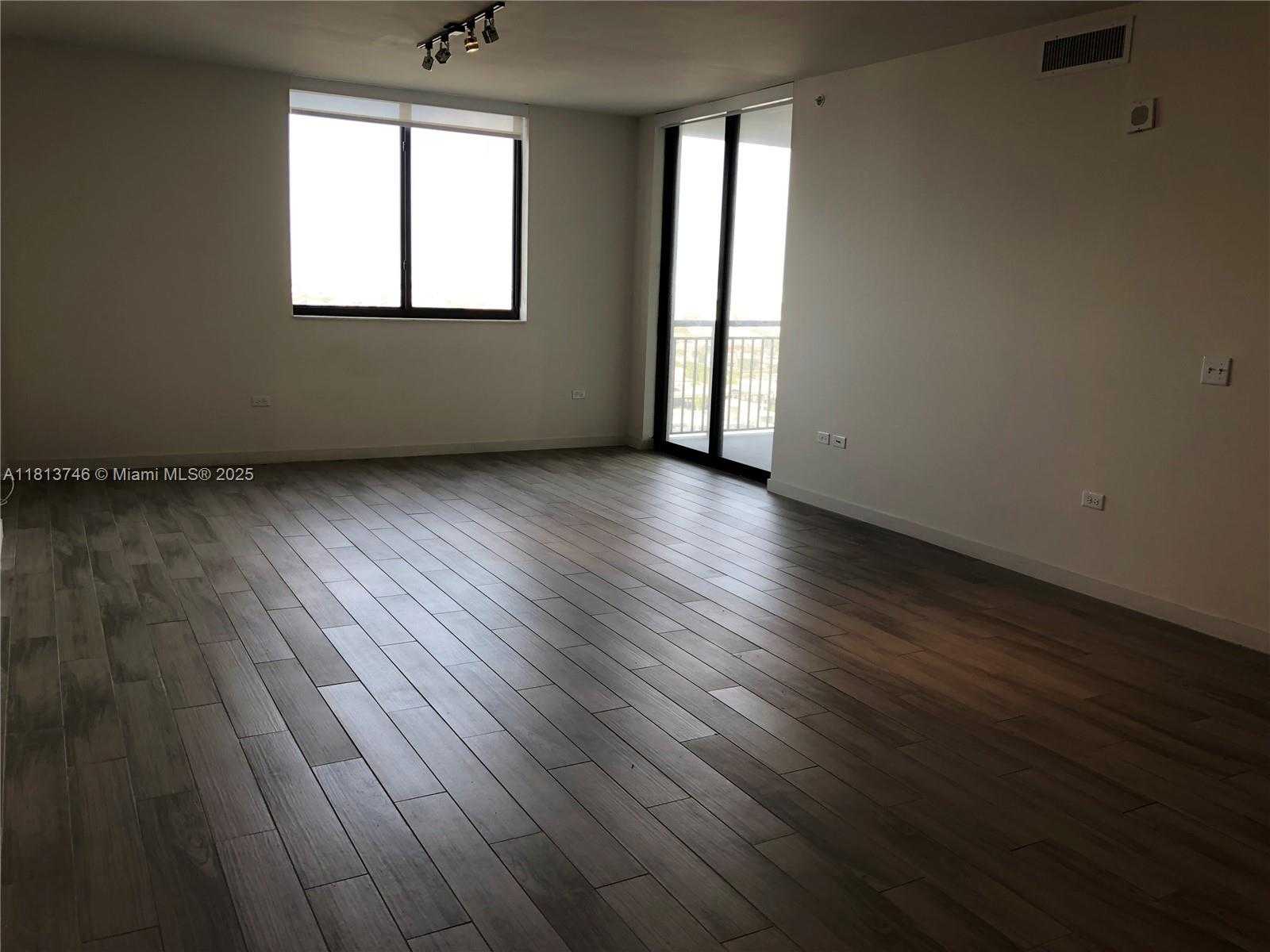 Small Image of 999 SOUTH WEST 1ST AVE #2513, Miami Number 7