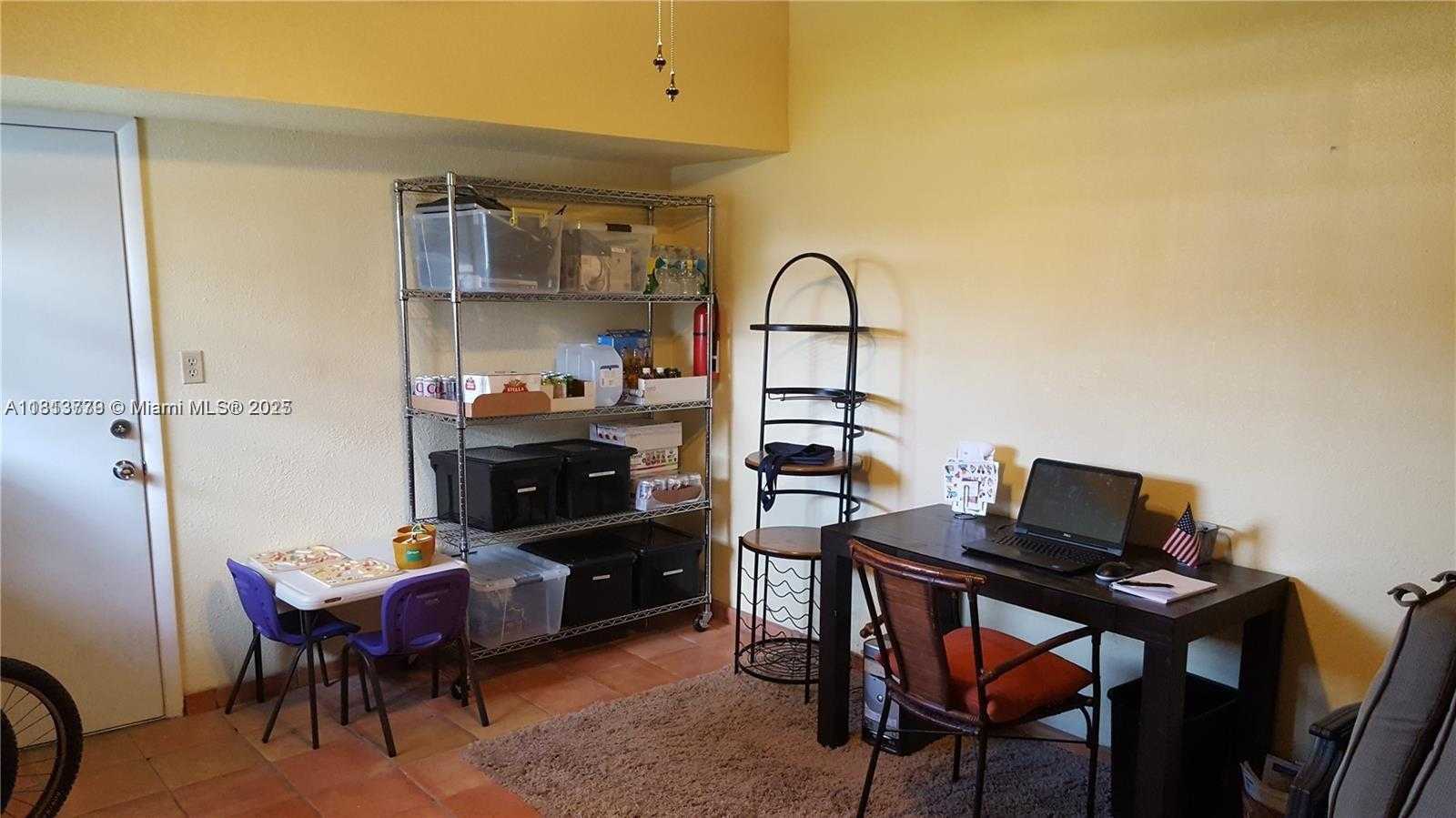 Small Image of 19430 NORTH EAST 18TH PL, Miami Number 16