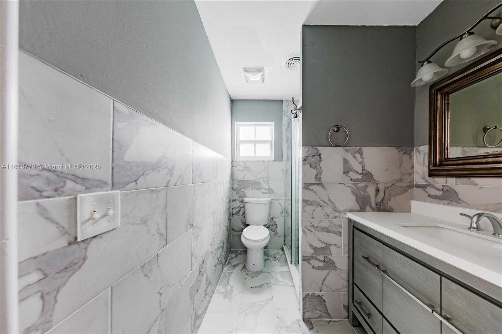 Small Image of 19430 NORTH EAST 18TH PL, Miami Number 18