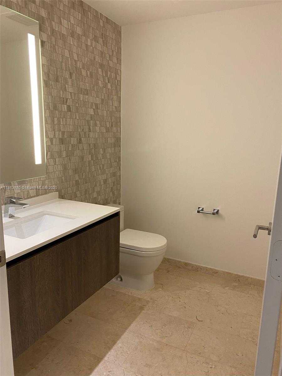 Small Image of 68 SOUTH EAST 6TH ST #3604, Miami Number 20