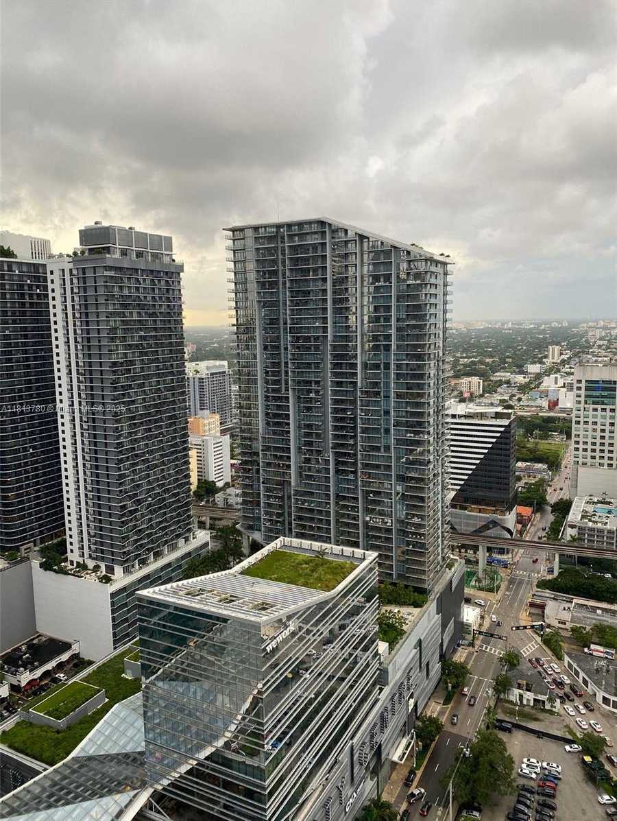 Small Image of 68 SOUTH EAST 6TH ST #3604, Miami Number 6