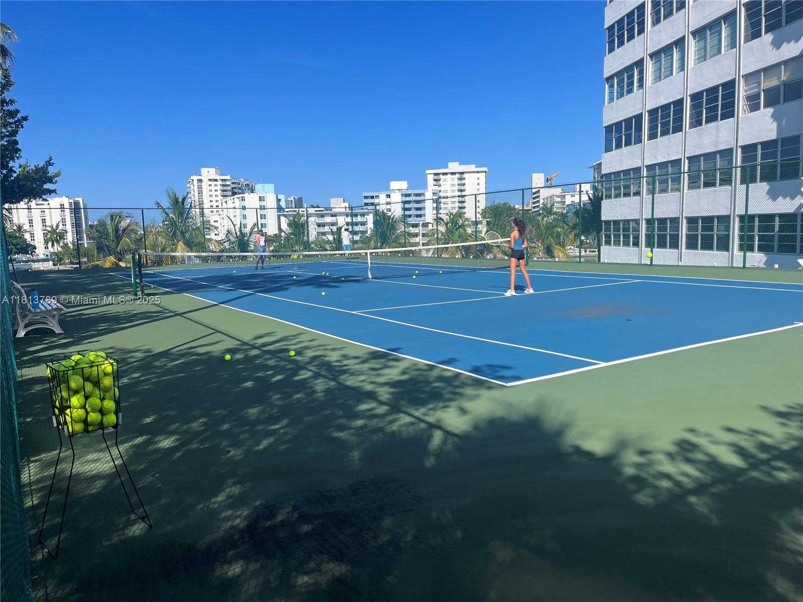 Small Image of 20 ISLAND AVE #312, Miami Beach Number 13