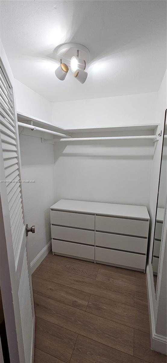 Small Image of 20 ISLAND AVE #312, Miami Beach Number 8