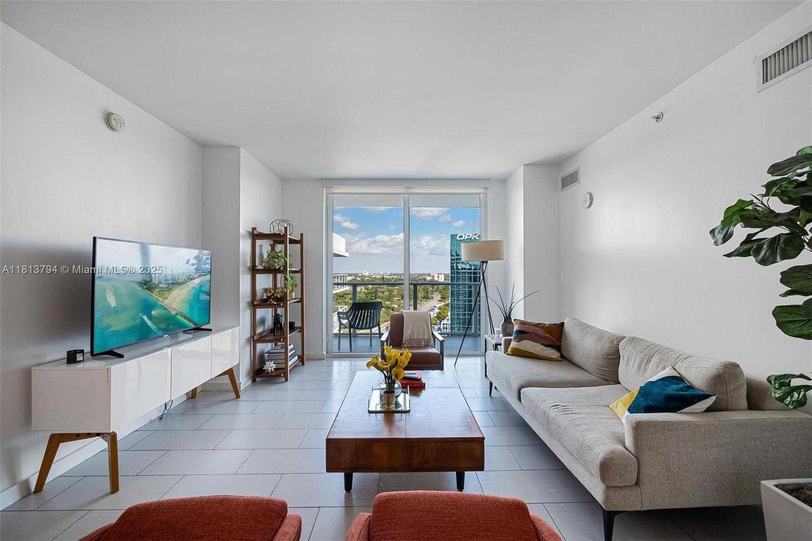Small Image of 4250 BISCAYNE BLVD #1605, Miami Number 2