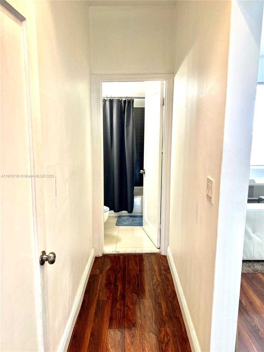 Small Image of 320 80TH ST #6, Miami Beach Number 19