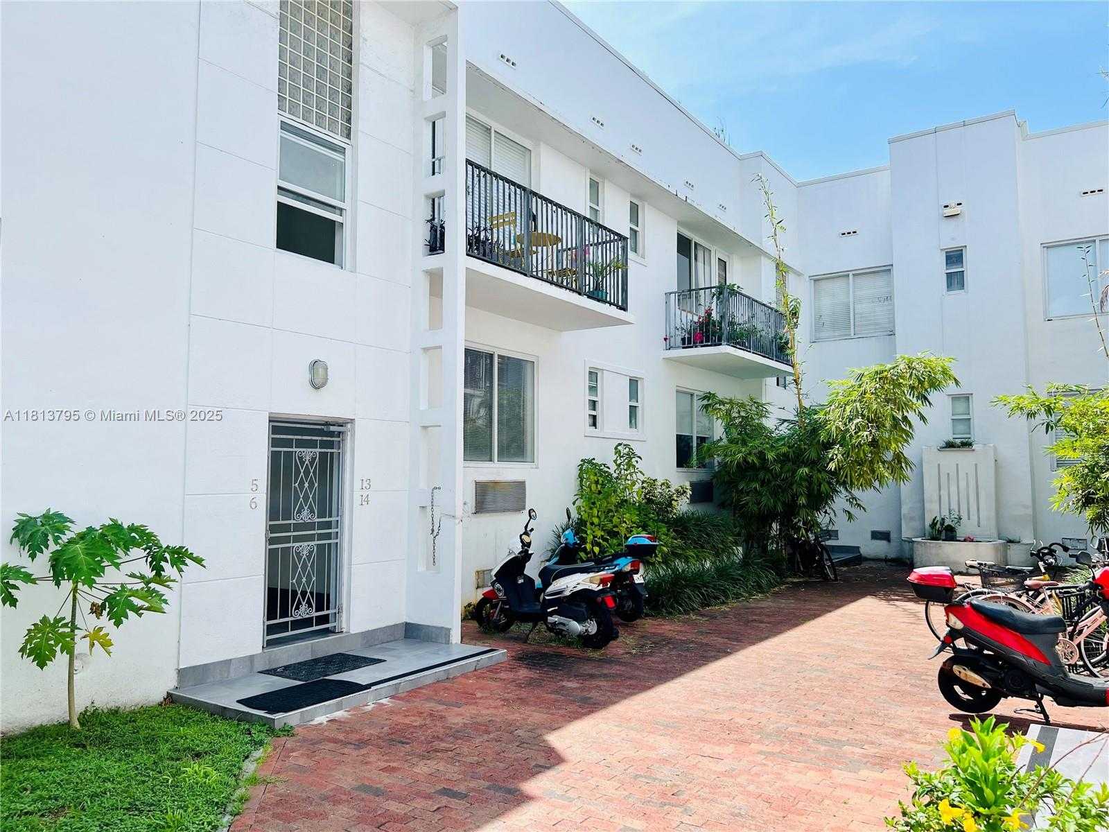 Small Image of 320 80TH ST #6, Miami Beach Number 2