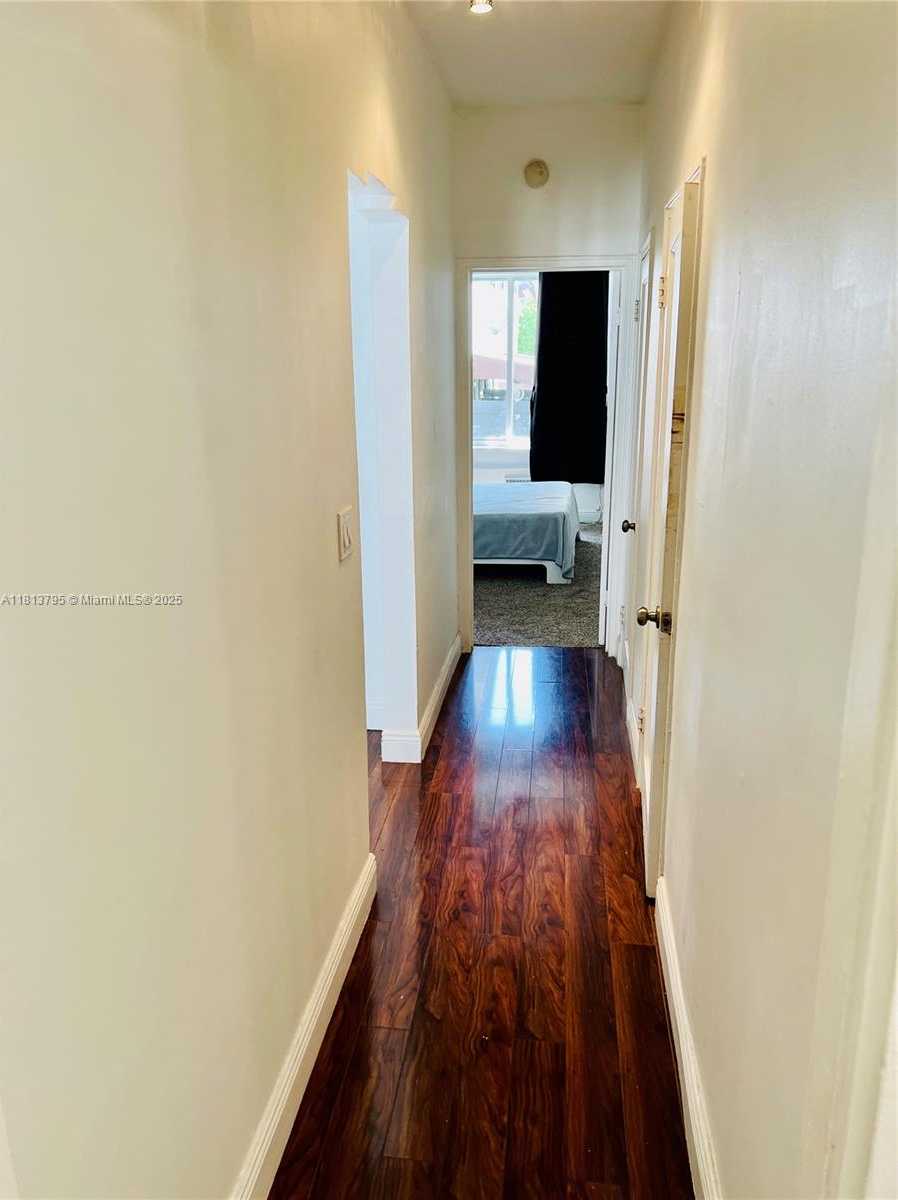 Small Image of 320 80TH ST #6, Miami Beach Number 25