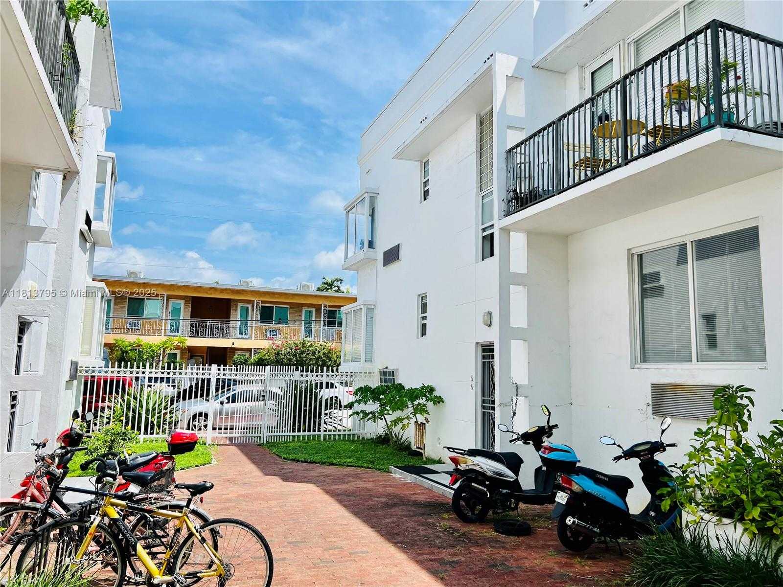 Small Image of 320 80TH ST #6, Miami Beach Number 32