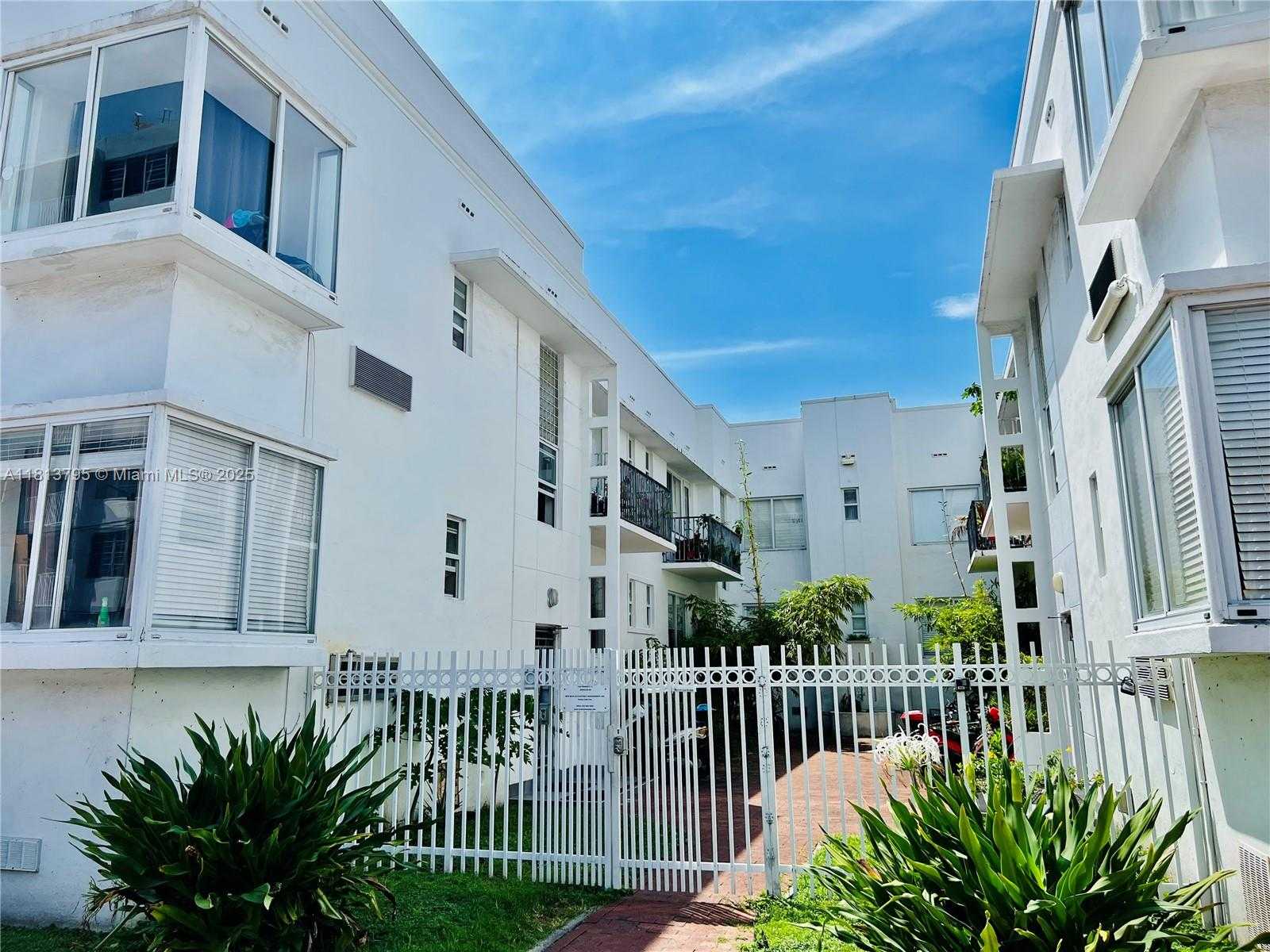 Small Image of 320 80TH ST #6, Miami Beach Number 33