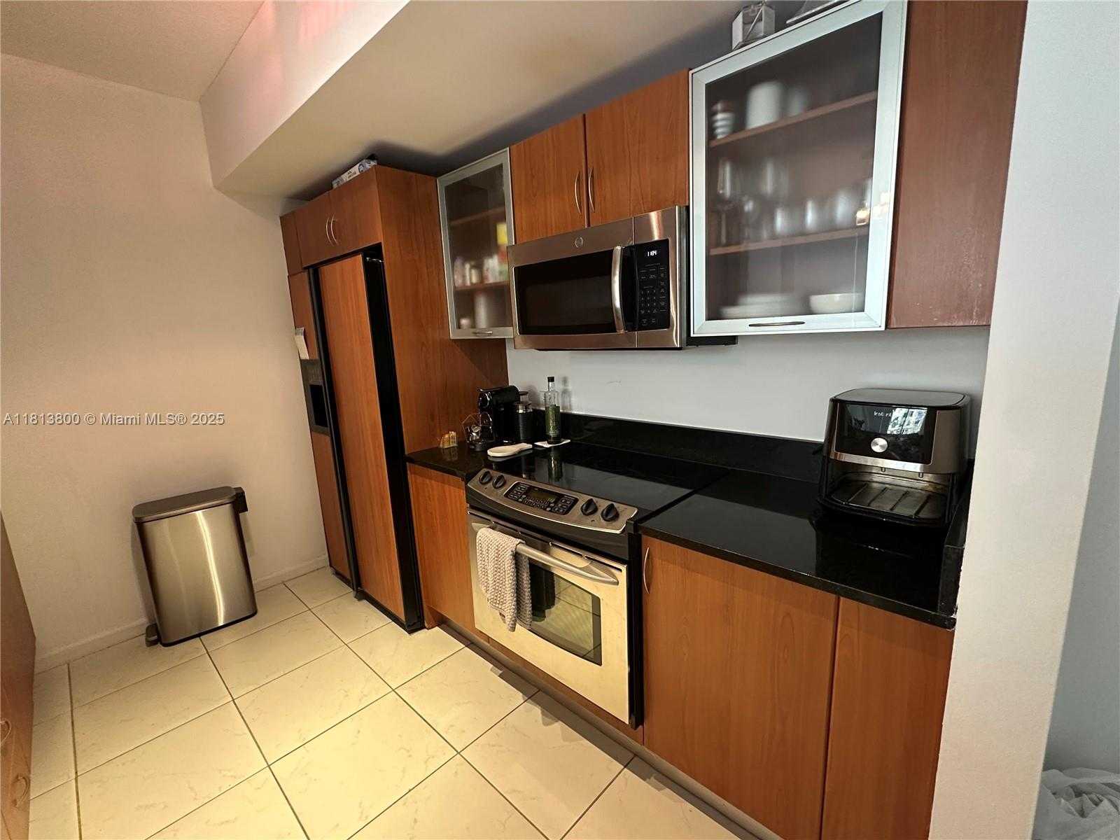Small Image of Aventura Number 5