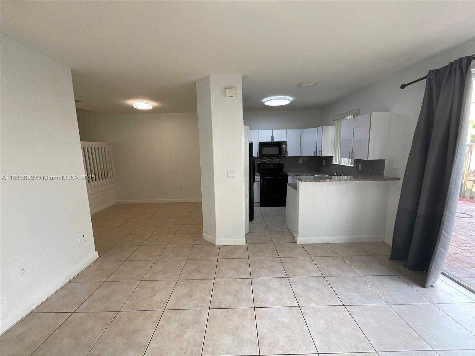 Small Image of 7301 NORTH WEST 174TH TER #J-104, Hialeah Number 4
