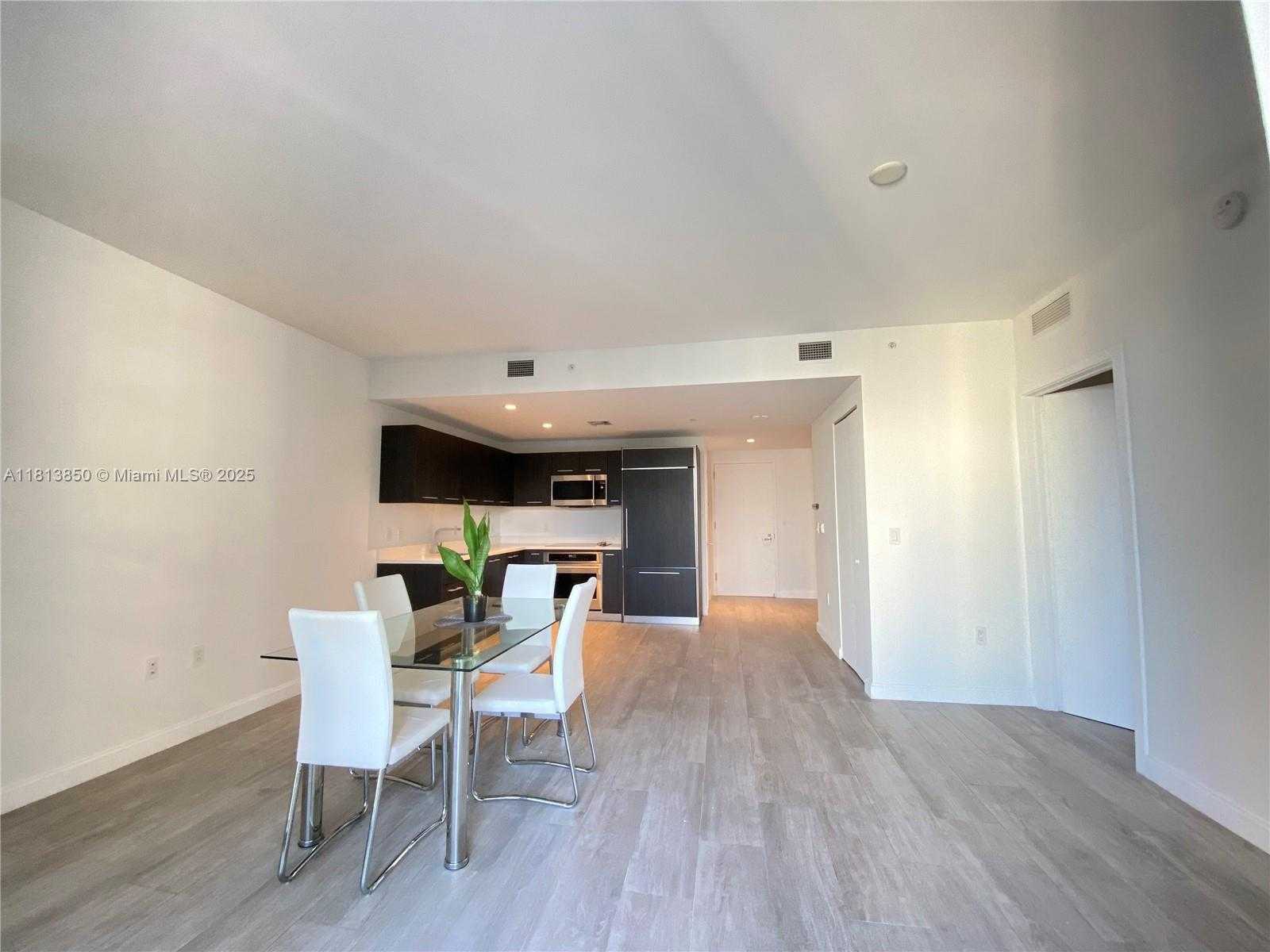 Small Image of 45 SOUTH WEST 9TH ST #2402, Miami Number 10