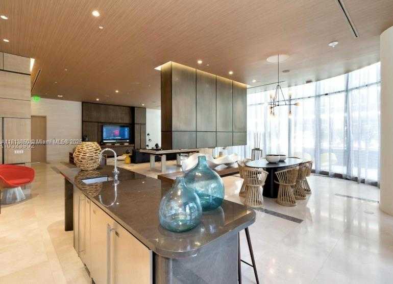 Small Image of 45 SOUTH WEST 9TH ST #2402, Miami Number 16