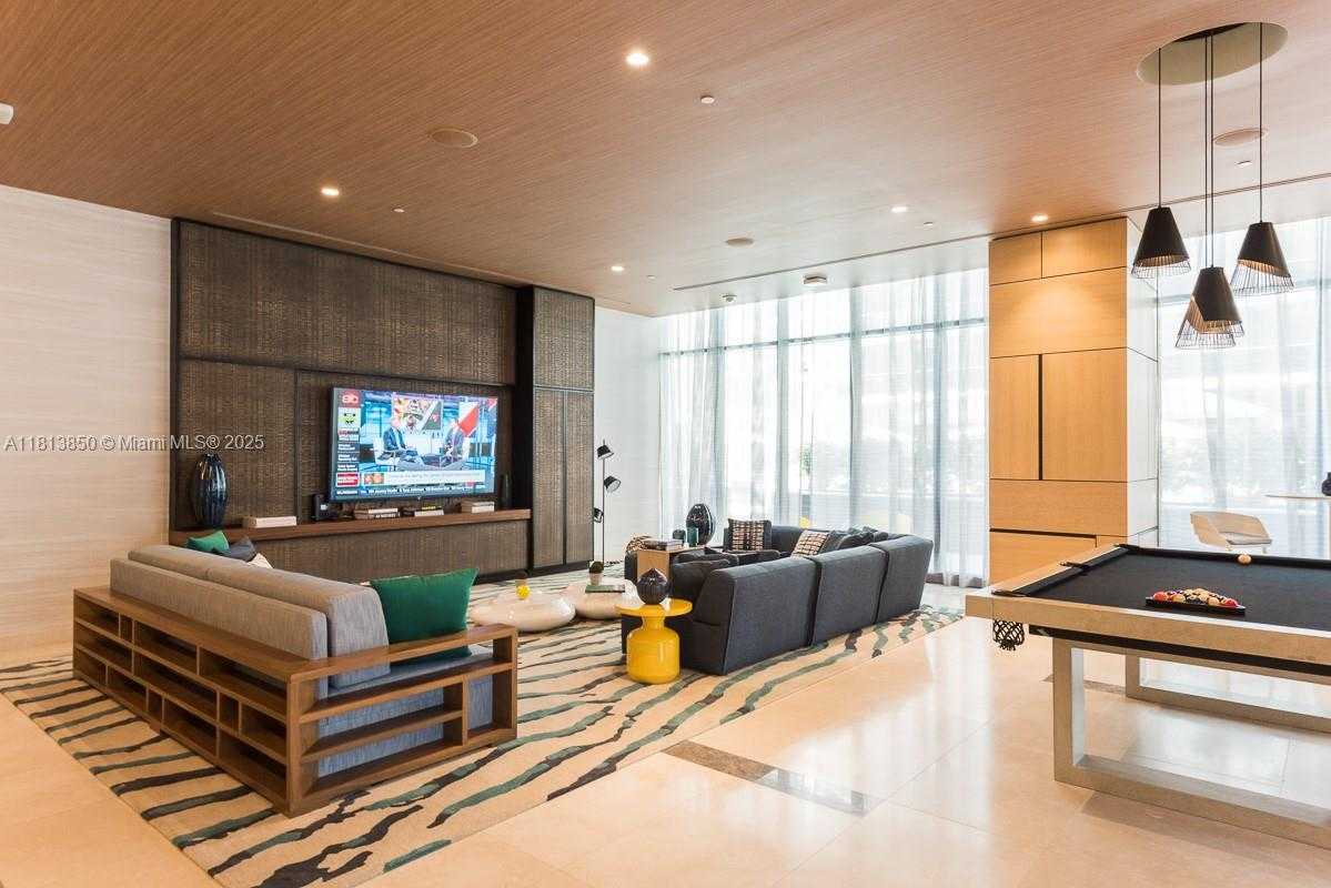 Small Image of 45 SOUTH WEST 9TH ST #2402, Miami Number 33