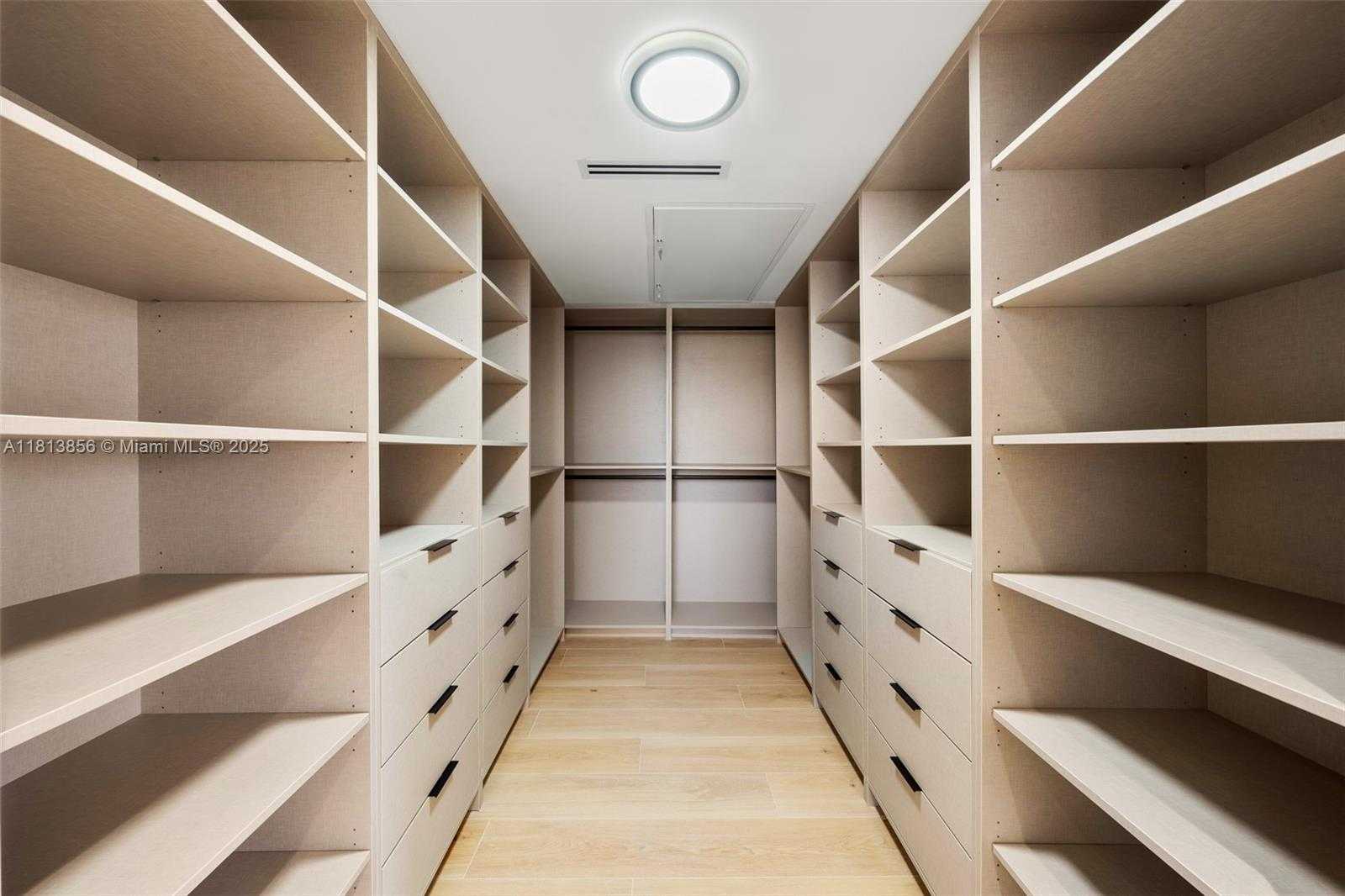 Small Image of 5255 COLLINS AVE #2J, Miami Beach Number 18