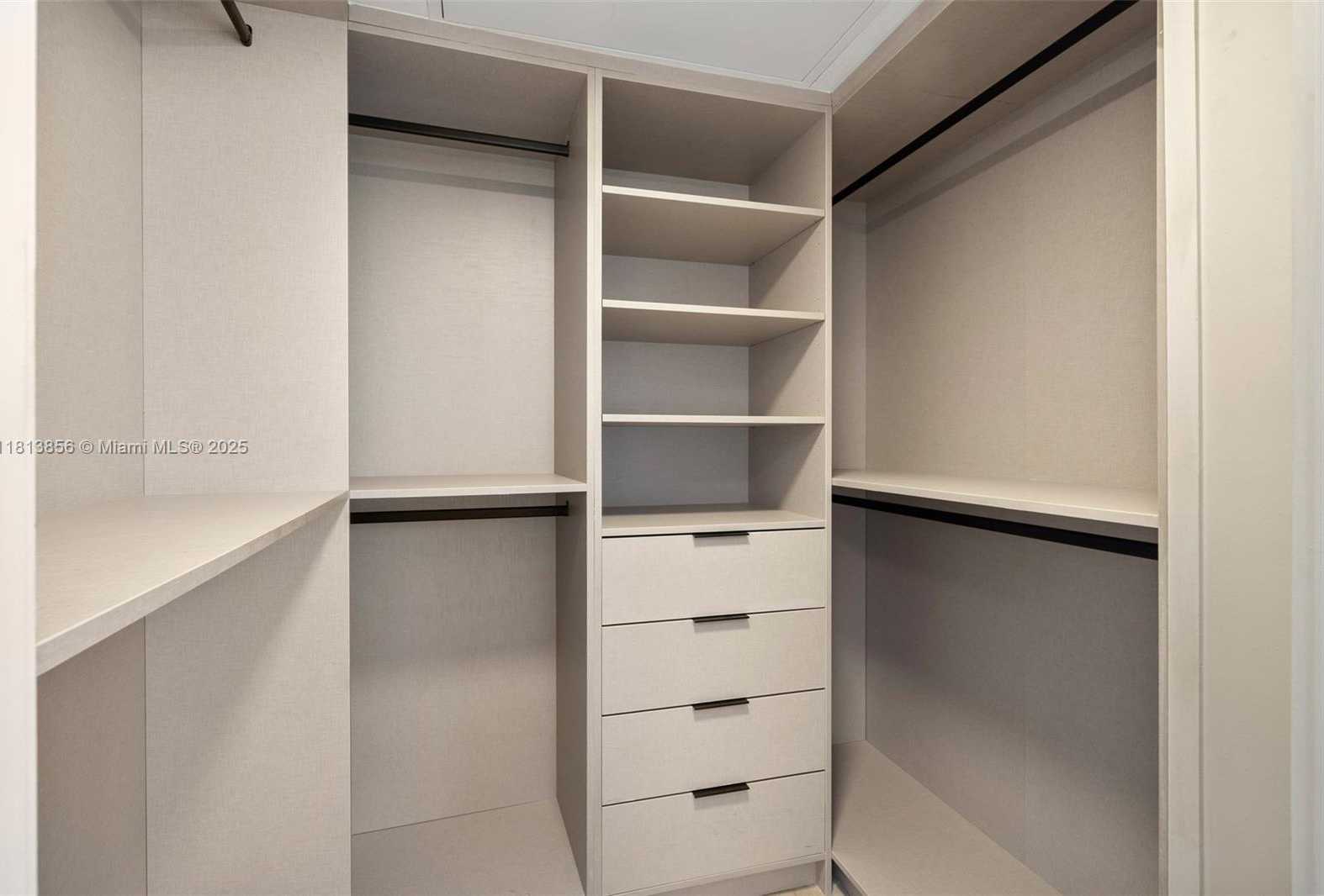 Small Image of 5255 COLLINS AVE #2J, Miami Beach Number 23