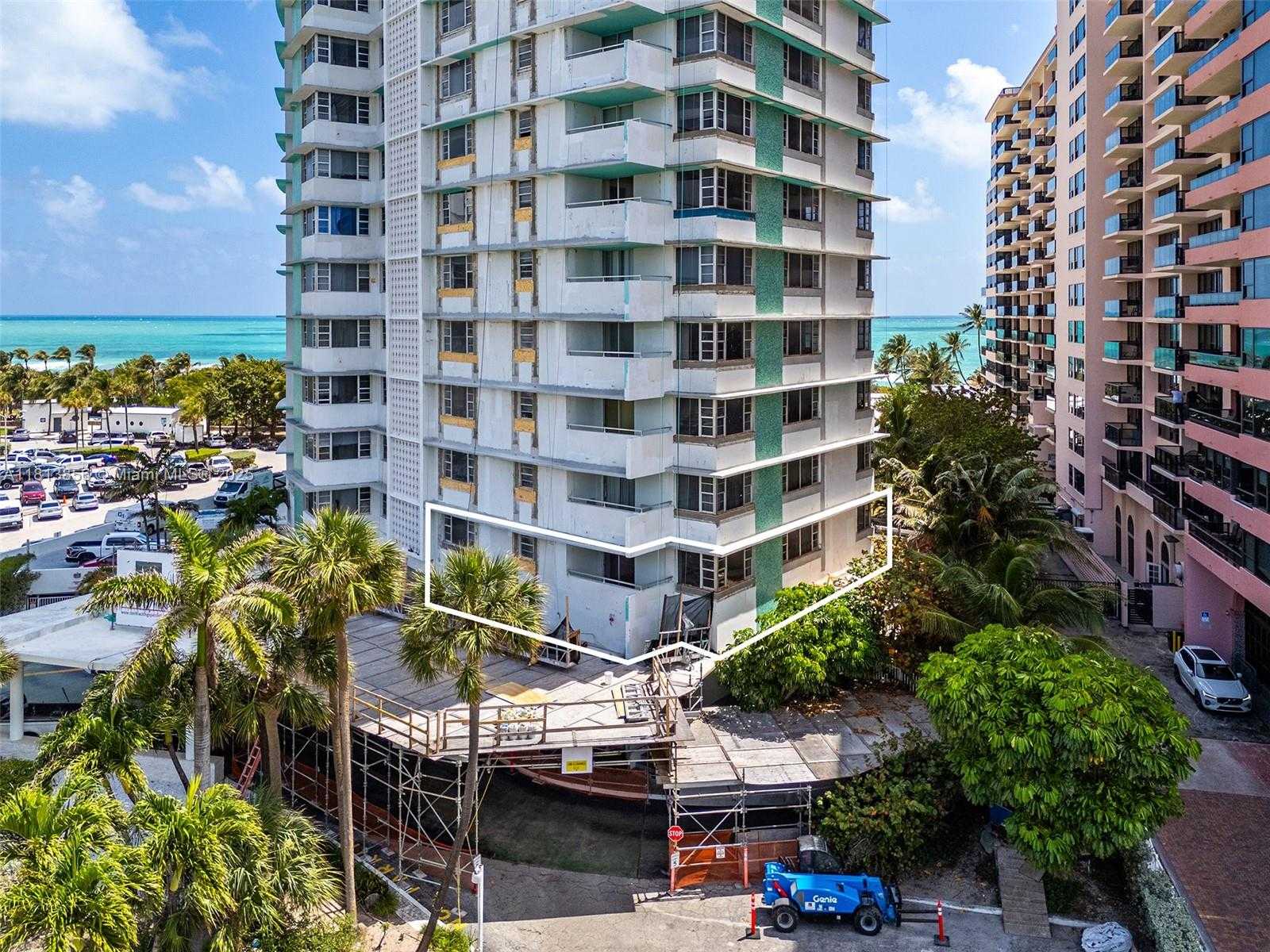 Small Image of 5255 COLLINS AVE #2J, Miami Beach Number 26