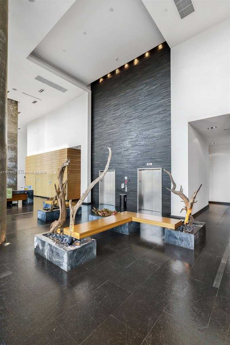 Small Image of 888 BISCAYNE BLVD #1101, Miami Number 24