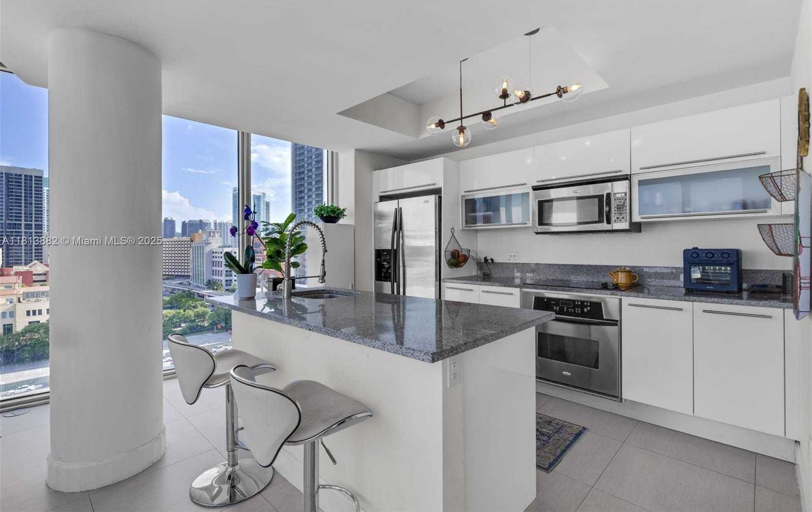 Small Image of 888 BISCAYNE BLVD #1101, Miami Number 8