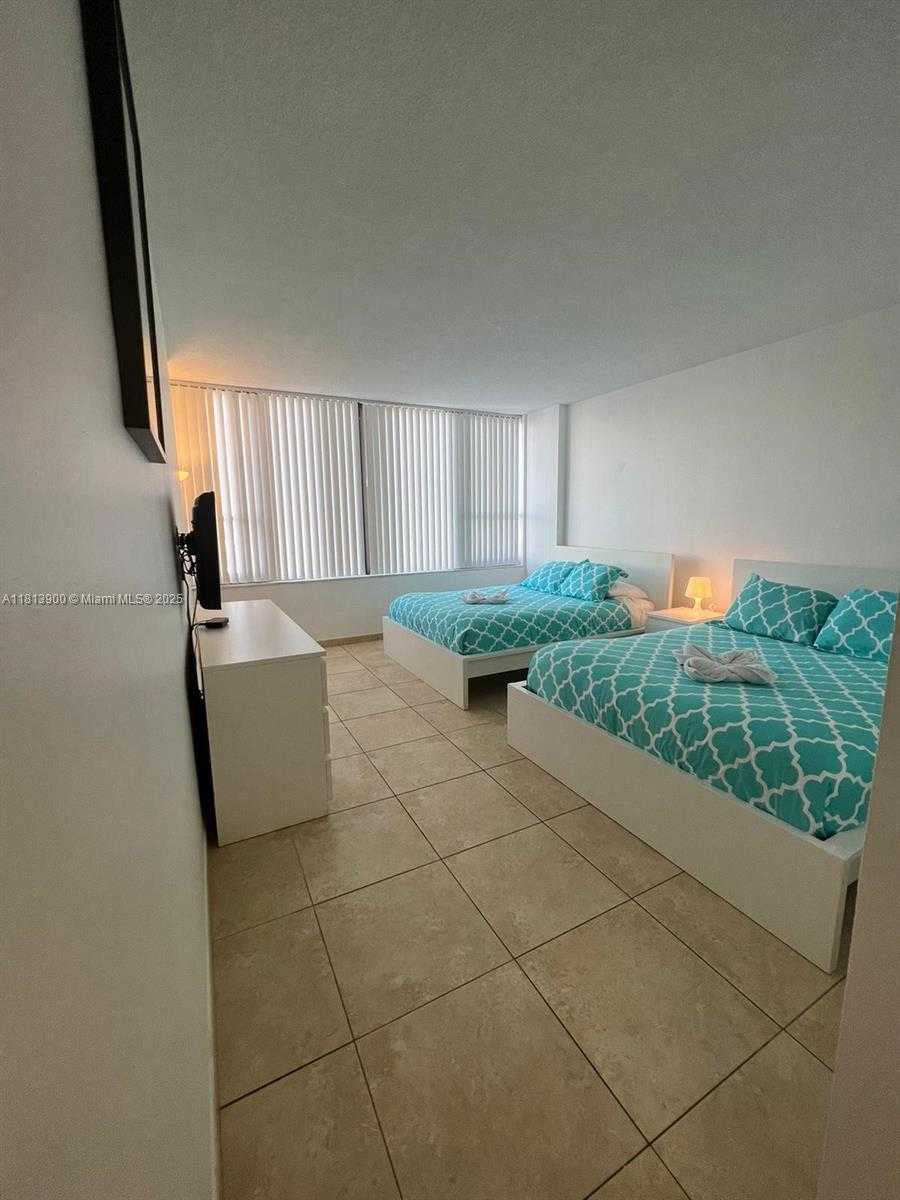 Small Image of 3505 SOUTH OCEAN DR #402, Hollywood Number 15