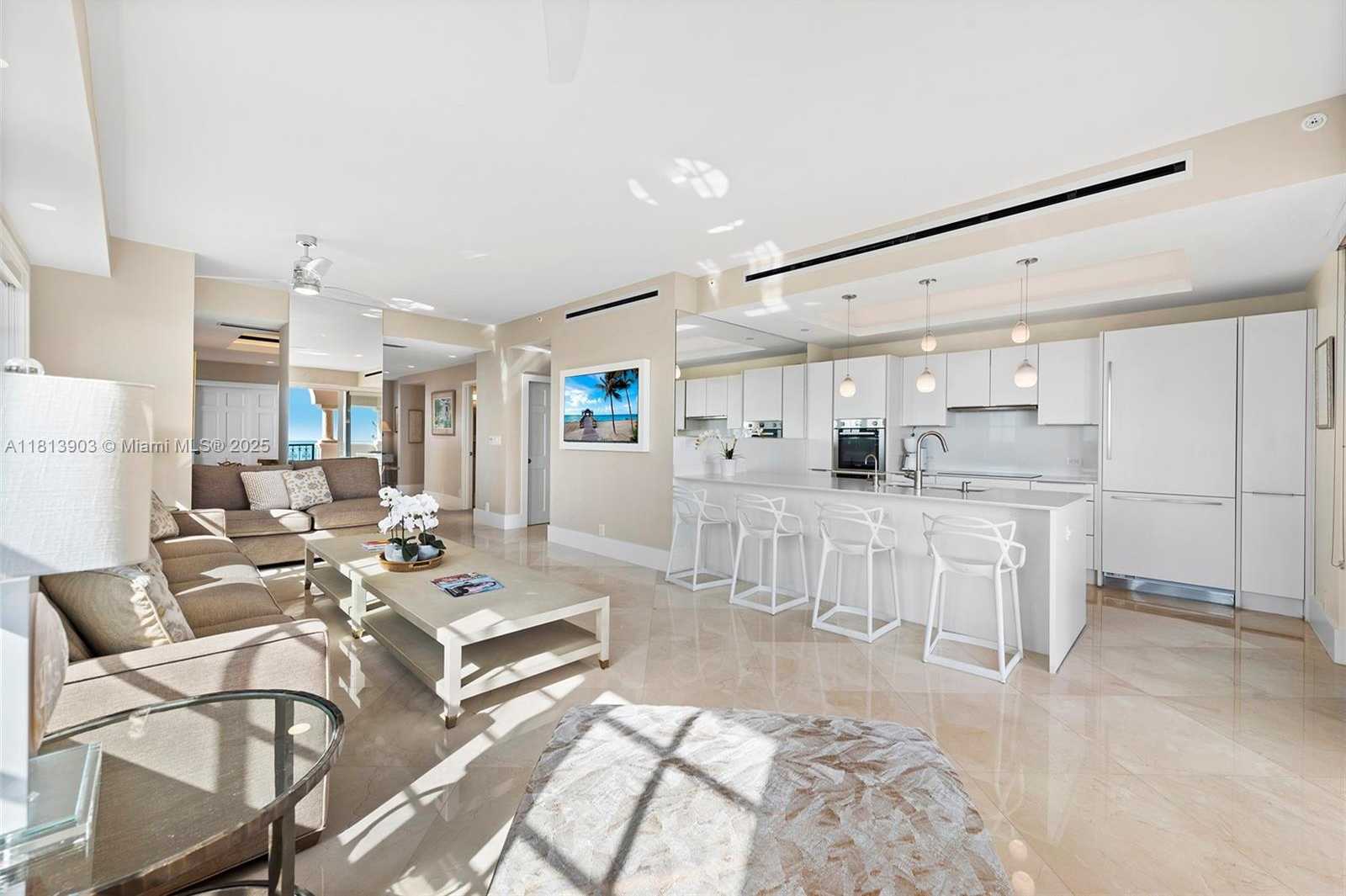 Small Image of 19253 FISHER ISLAND DR #19253, Miami Beach Number 11