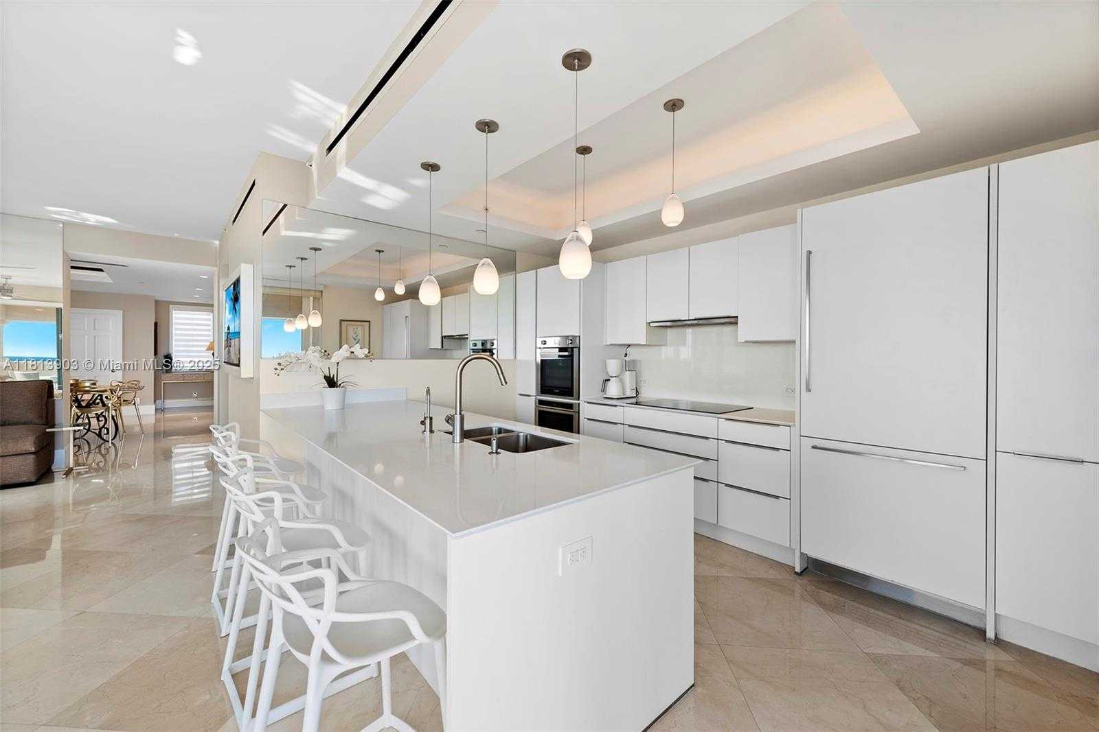 Small Image of 19253 FISHER ISLAND DR #19253, Miami Beach Number 13