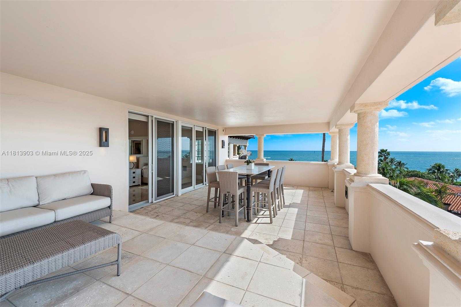 Small Image of 19253 FISHER ISLAND DR #19253, Miami Beach Number 35
