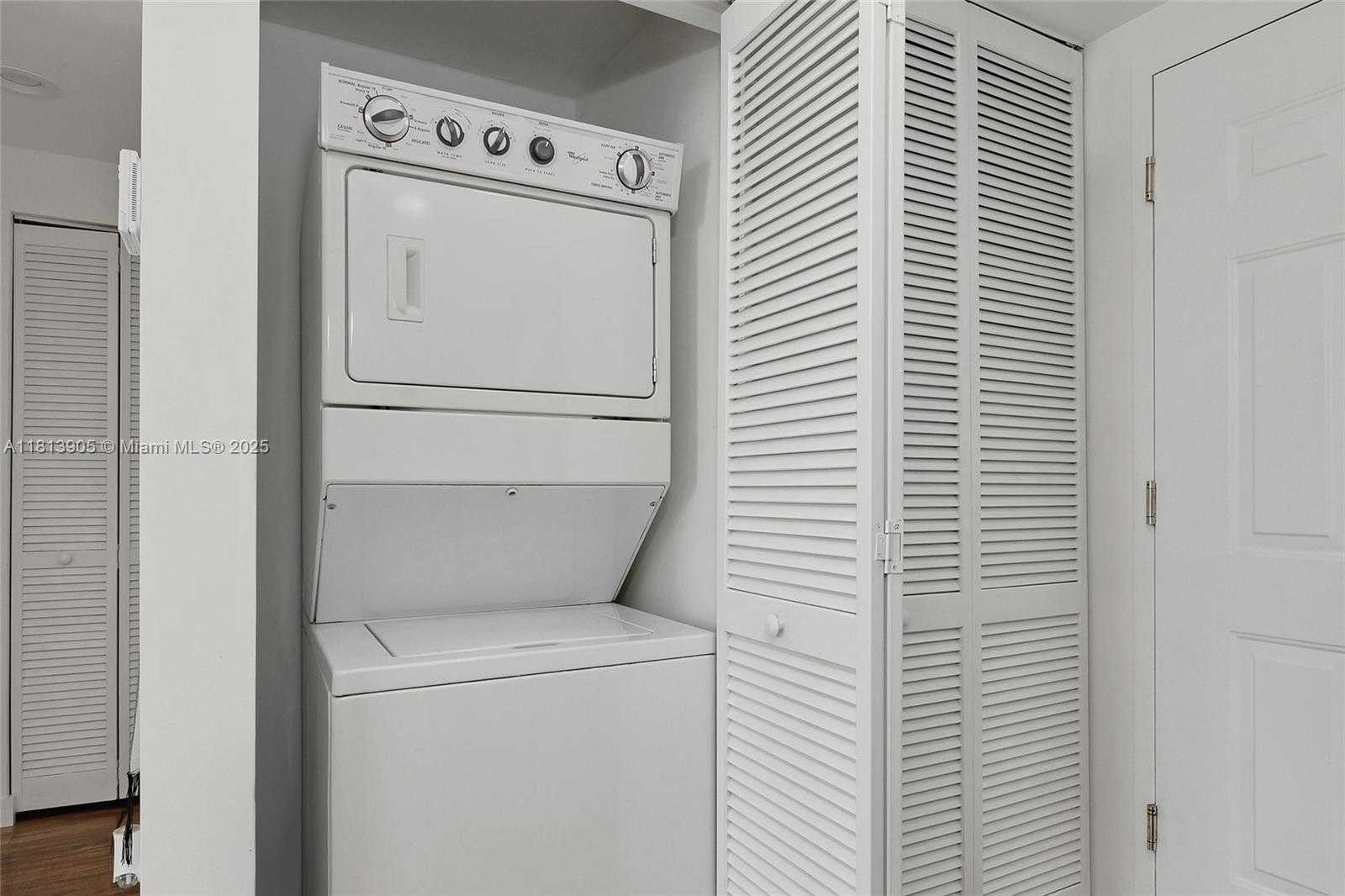 Small Image of 4100 SALZEDO ST #912, Coral Gables Number 20
