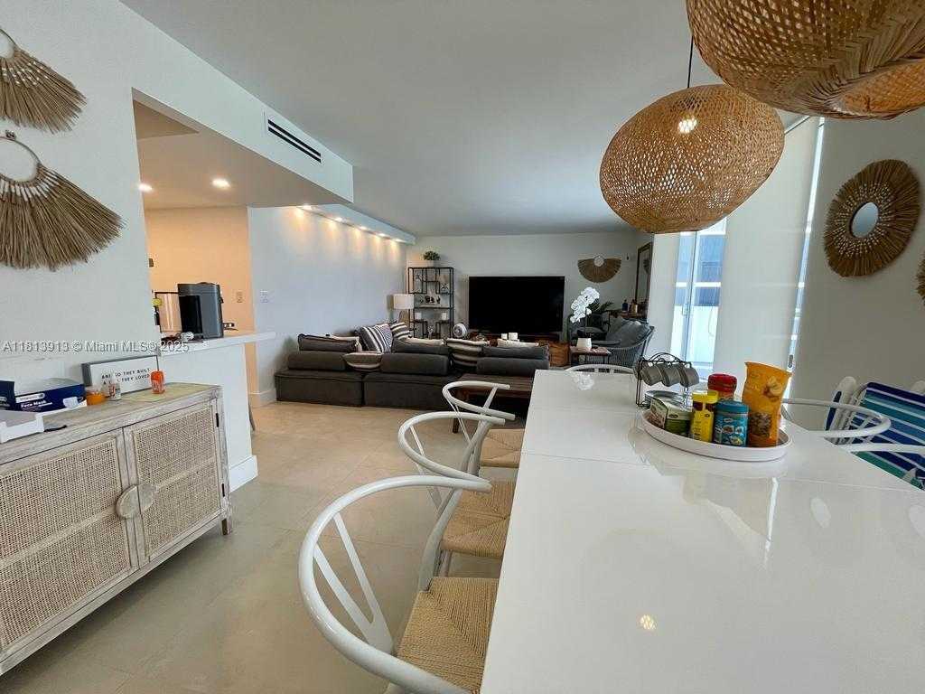 Small Image of 2030 SOUTH OCEAN DR #1521, Hallandale Beach Number 6