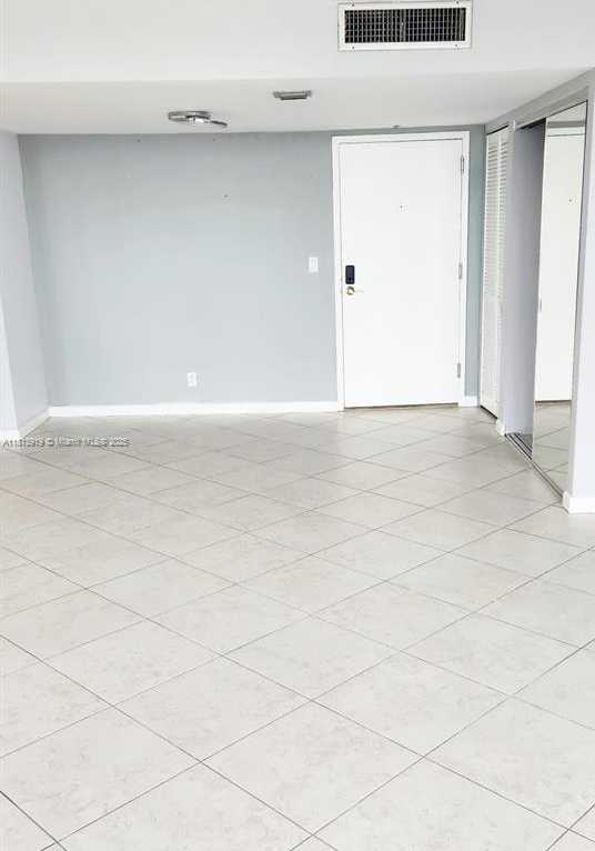Small Image of 2017 SOUTH OCEAN DR #1408, Hallandale Beach Number 6