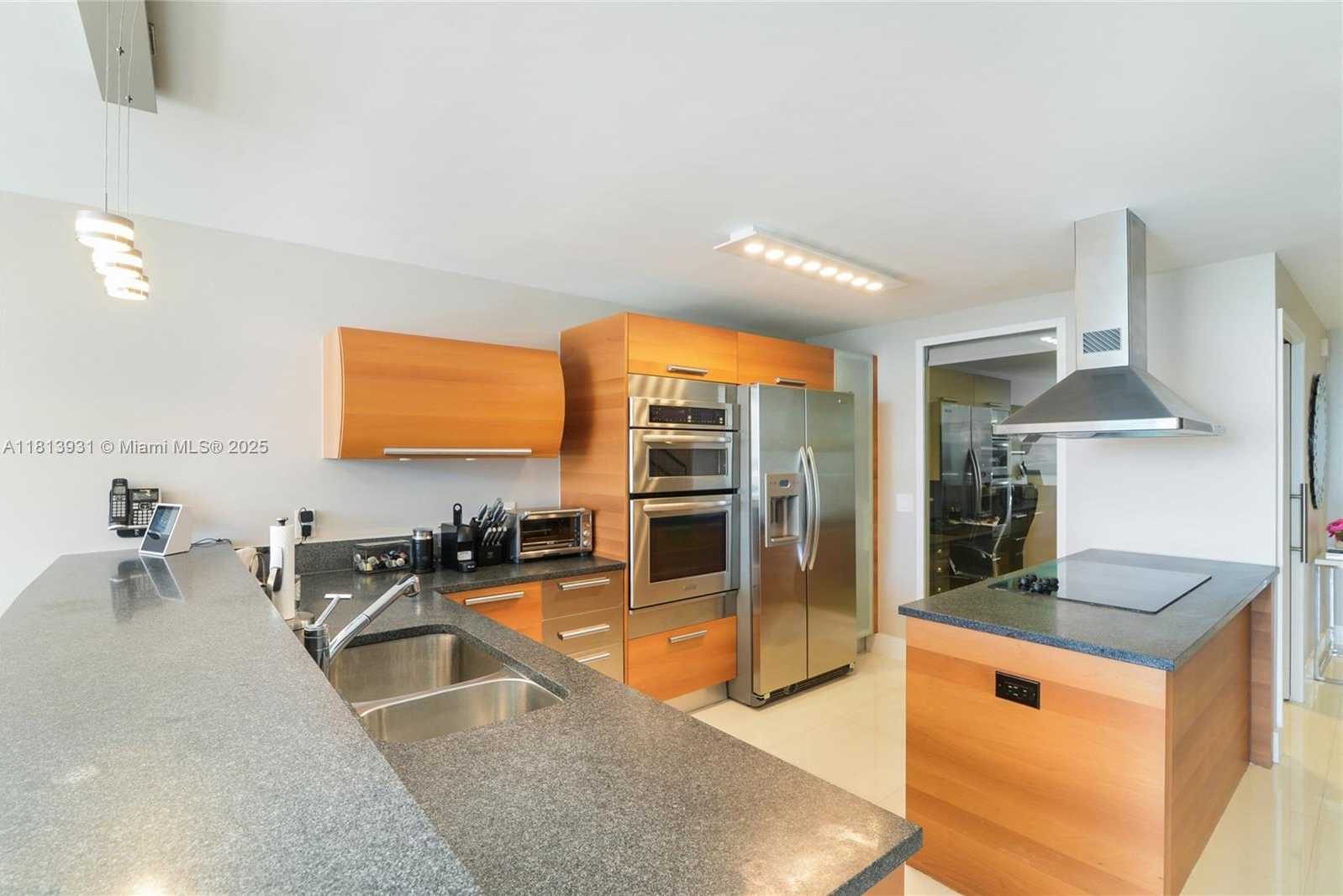 Small Image of 2950 NORTH EAST 188TH ST #411, Aventura Number 4