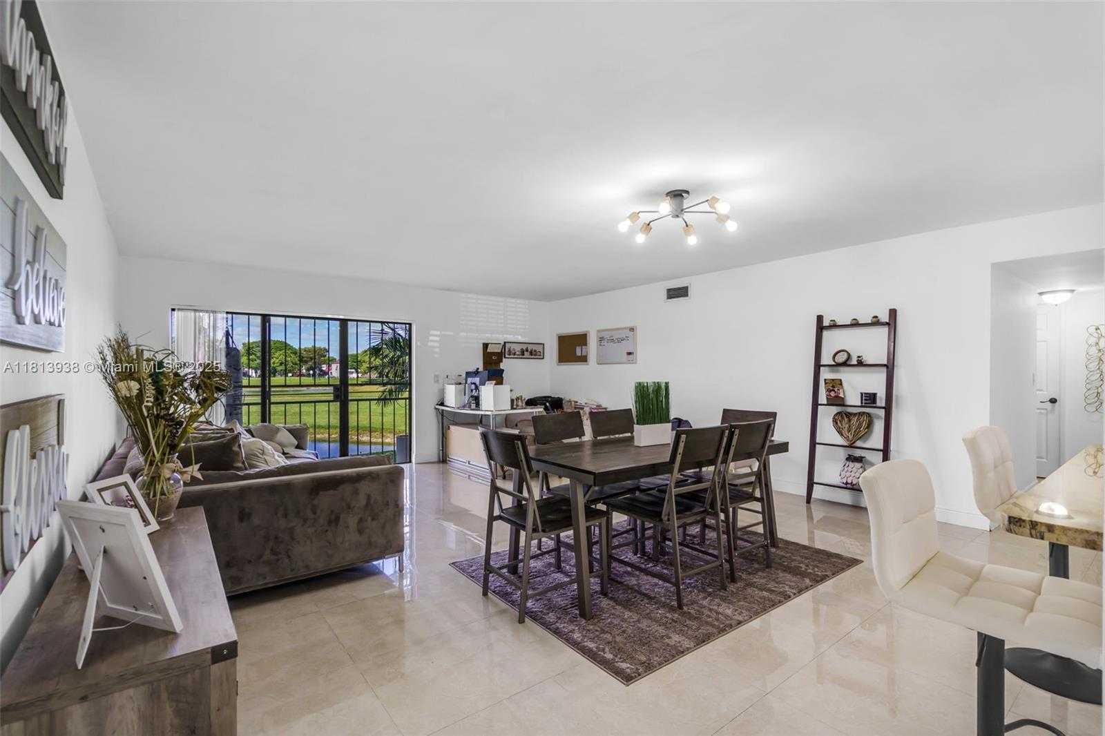 Small Image of 271 WEST PARK DR #7-7, Miami Number 8