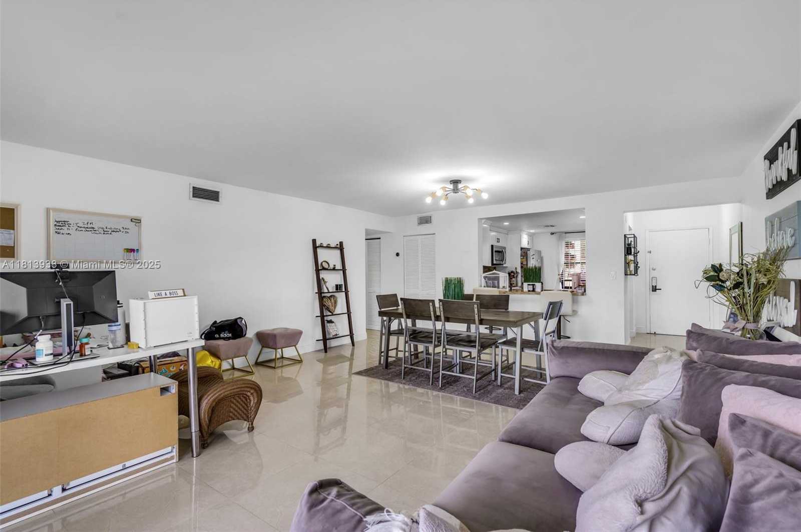 Small Image of 271 WEST PARK DR #7-7, Miami Number 9