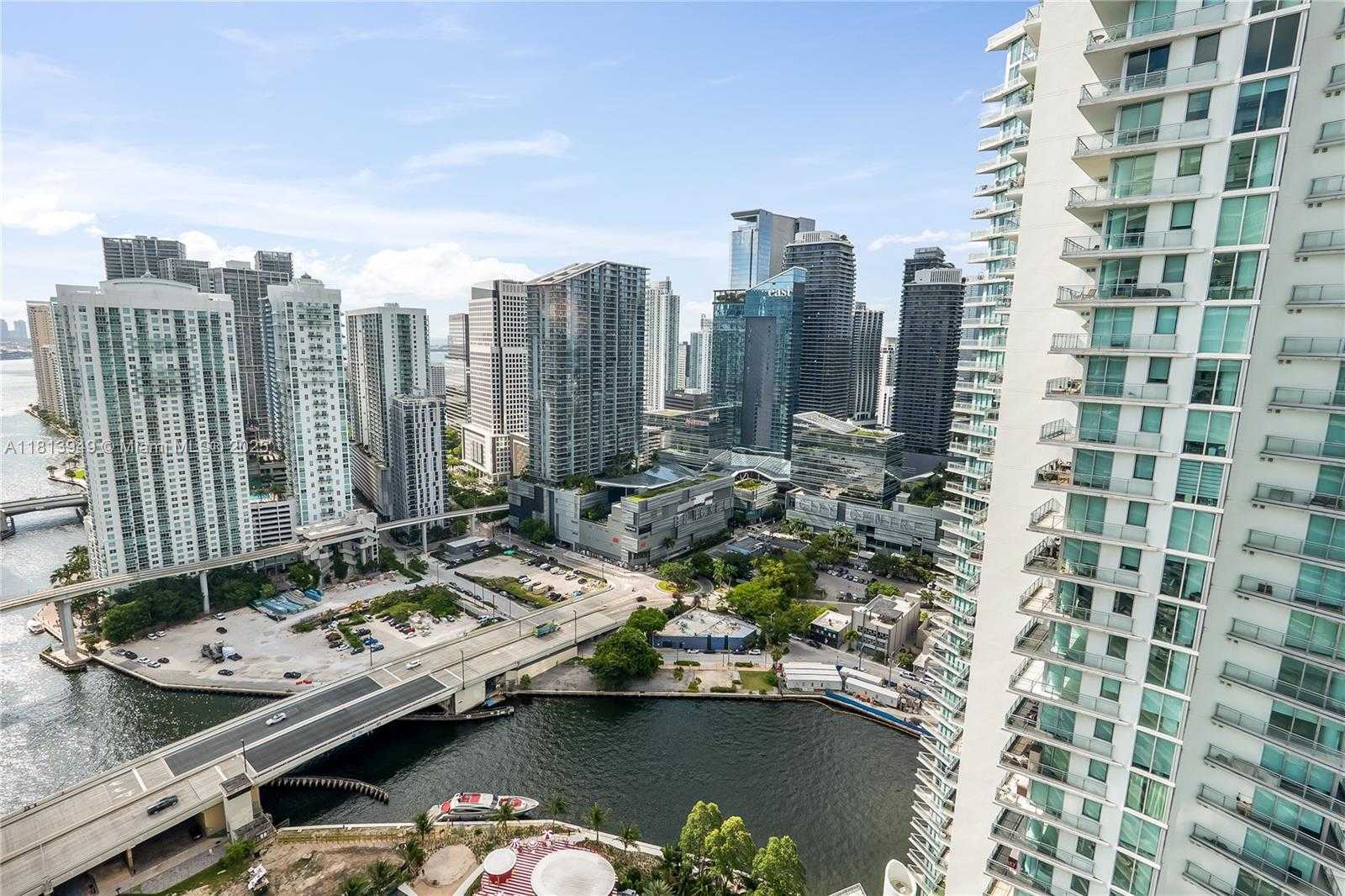 Small Image of 90 SOUTH WEST 3RD ST #4011, Miami Number 14