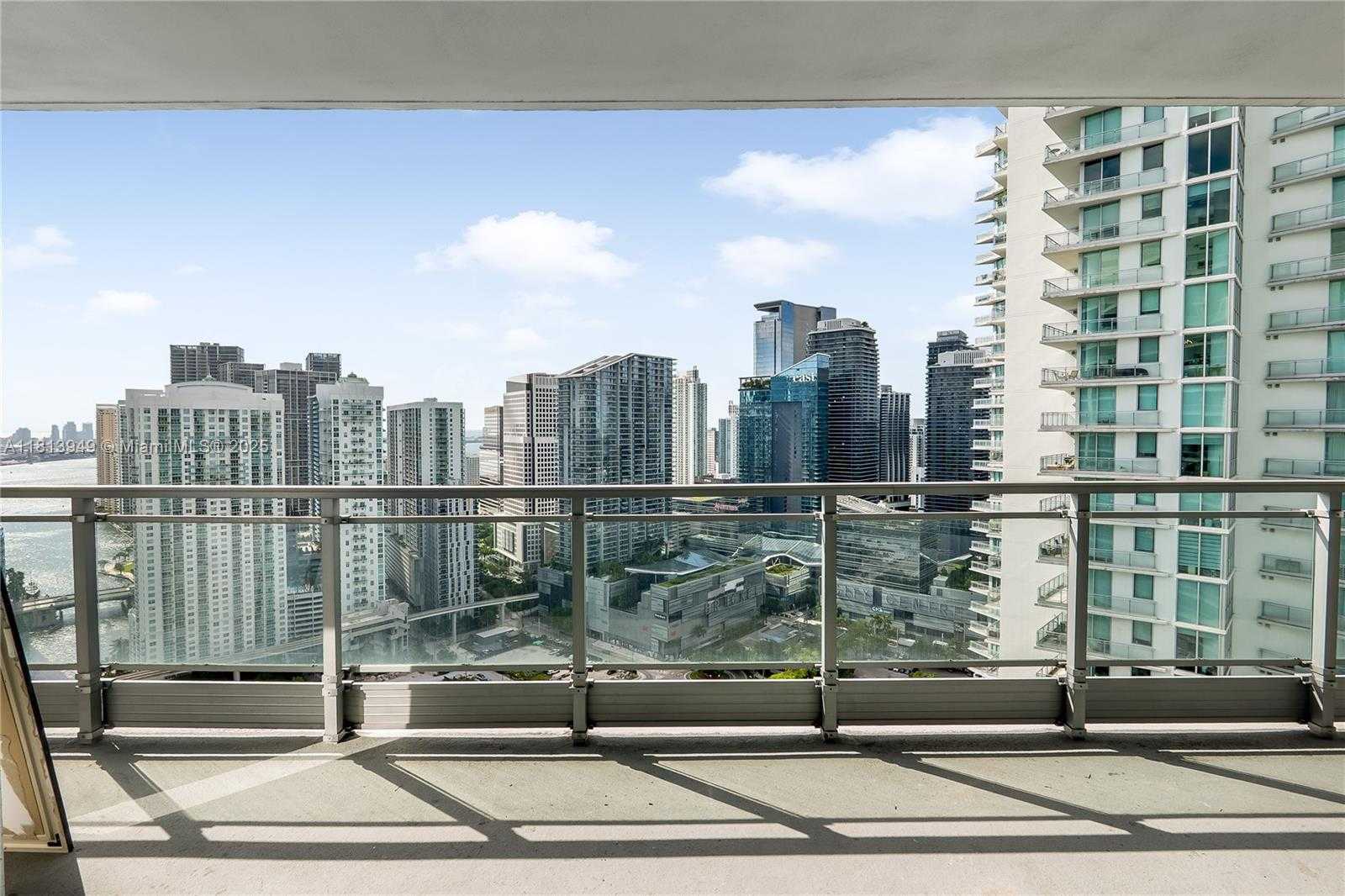 Small Image of 90 SOUTH WEST 3RD ST #4011, Miami Number 15