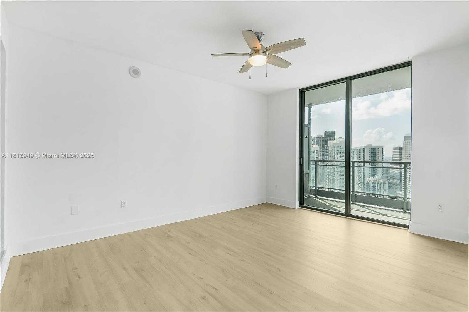 Small Image of 90 SOUTH WEST 3RD ST #4011, Miami Number 17