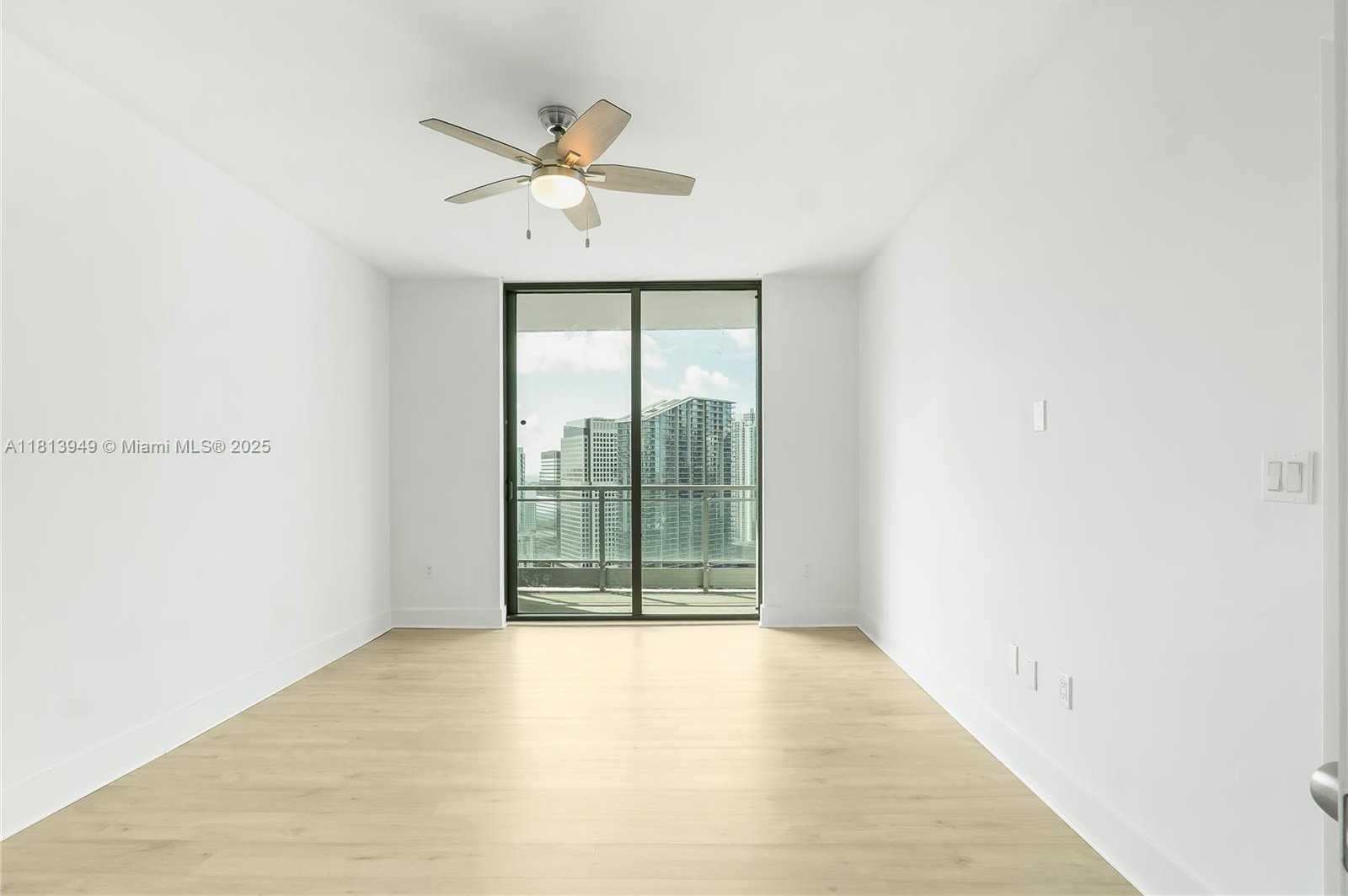 Small Image of 90 SOUTH WEST 3RD ST #4011, Miami Number 18