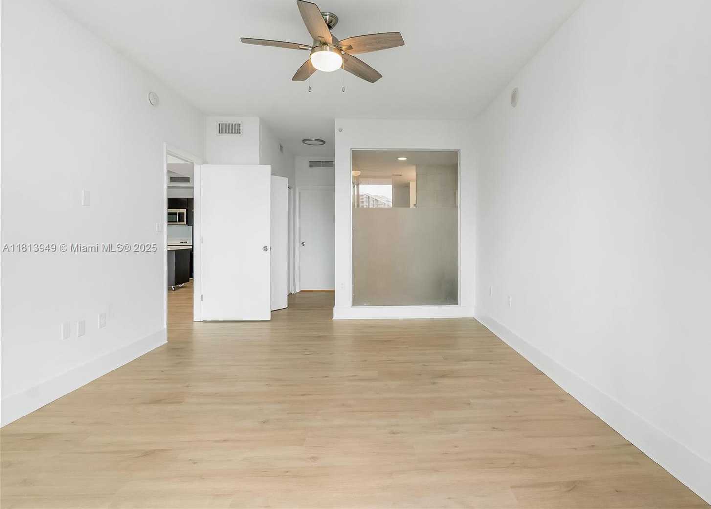 Small Image of 90 SOUTH WEST 3RD ST #4011, Miami Number 20