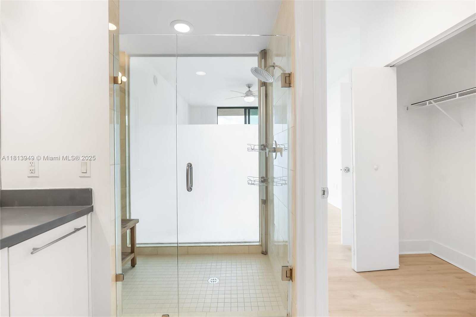 Small Image of 90 SOUTH WEST 3RD ST #4011, Miami Number 24