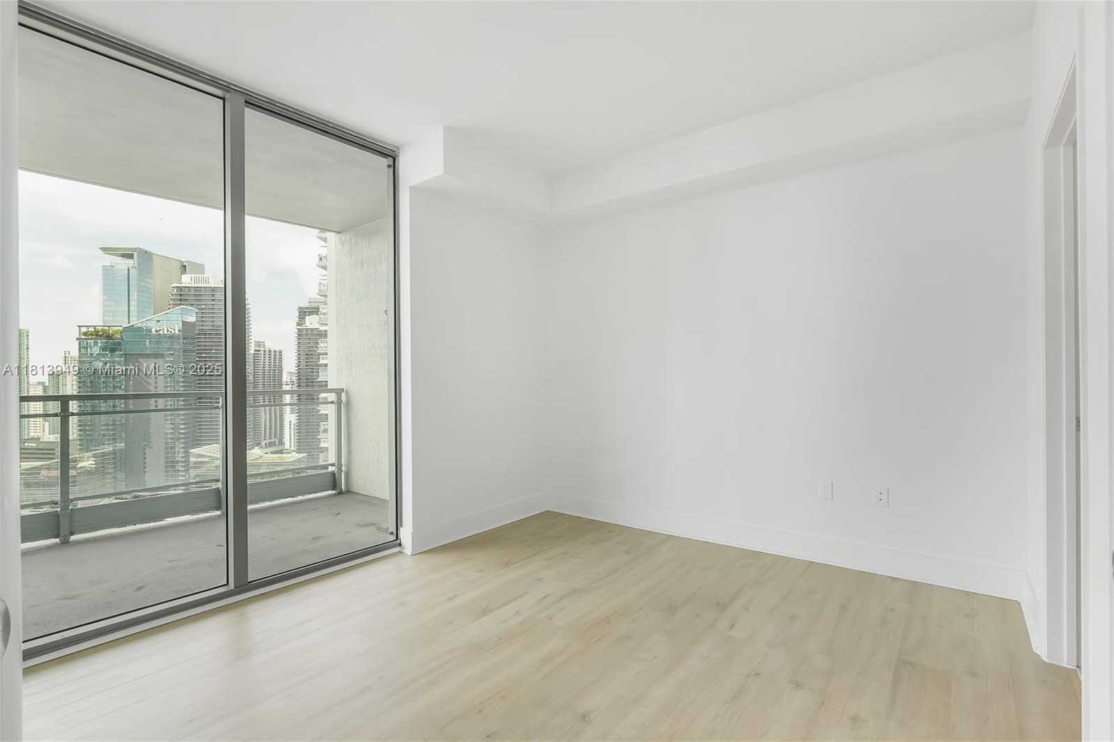 Small Image of 90 SOUTH WEST 3RD ST #4011, Miami Number 26